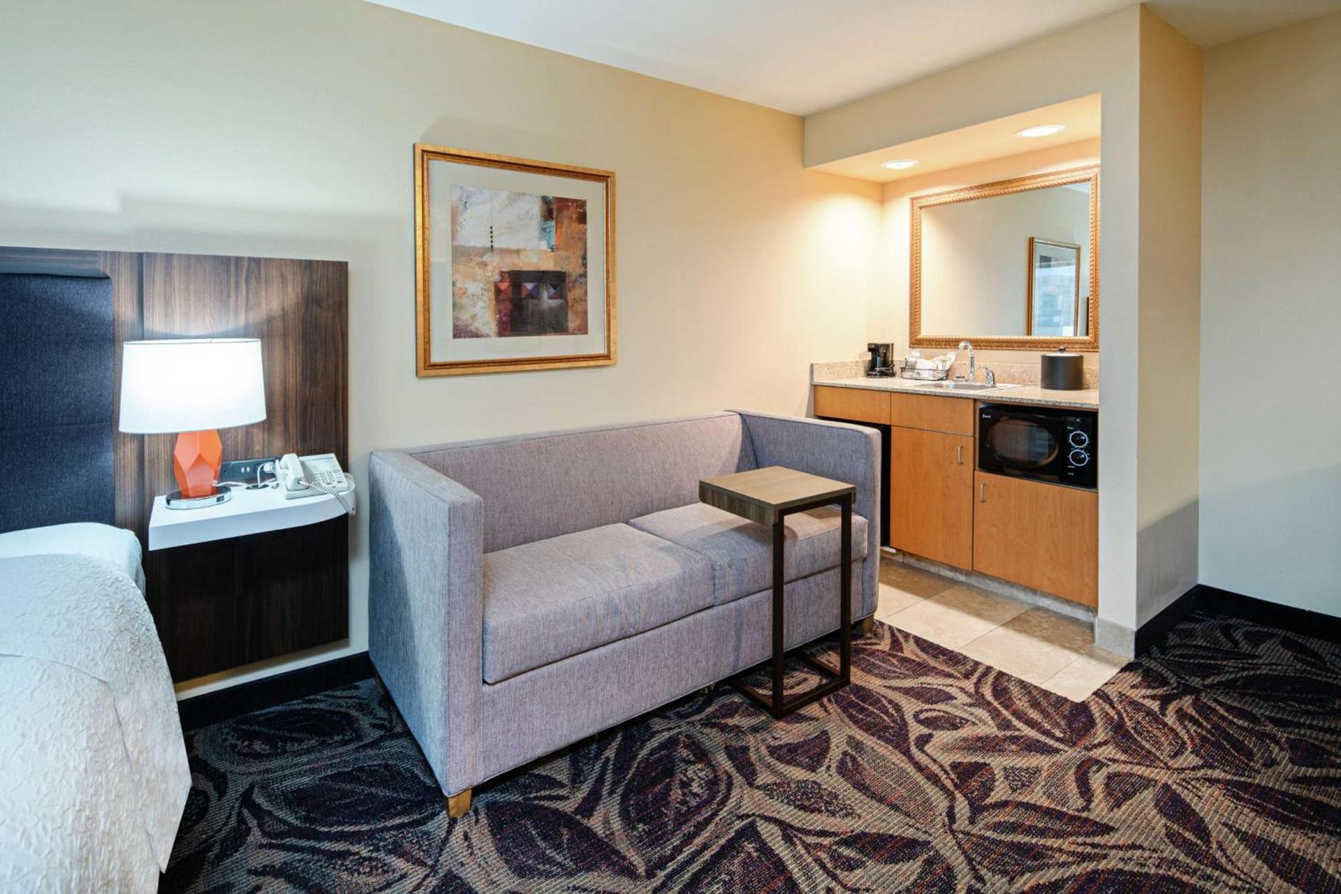 Hampton Inn & Suites Bremerton photo 37