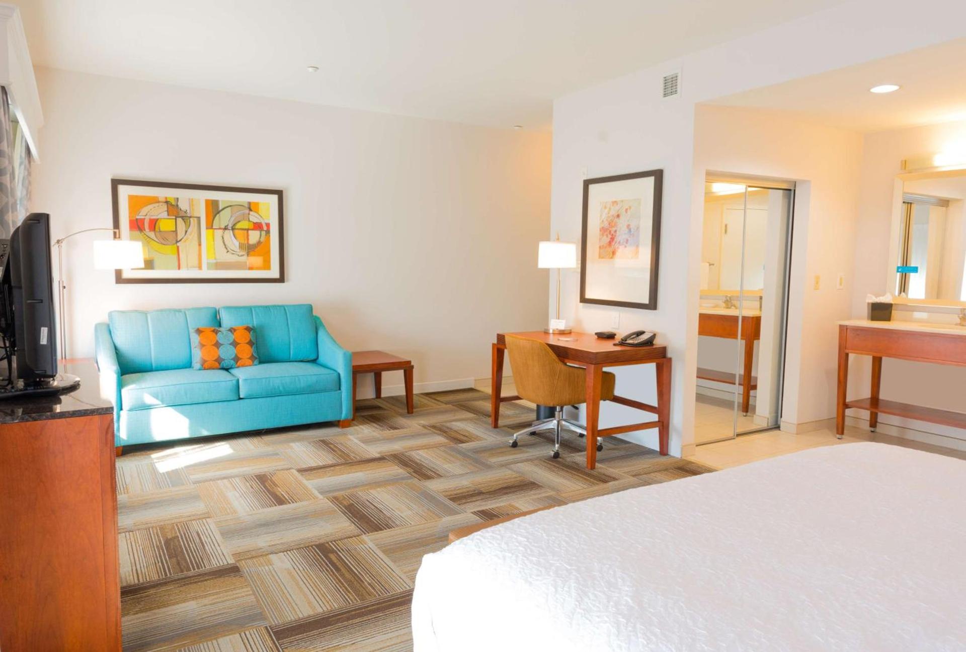 Hampton Inn & Suites Riverside/Corona East photo 15