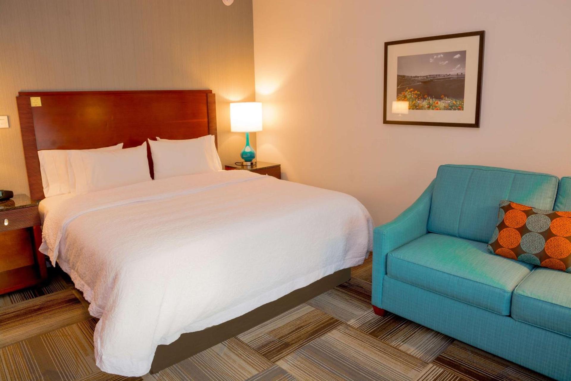 Hampton Inn & Suites Riverside/Corona East photo 19