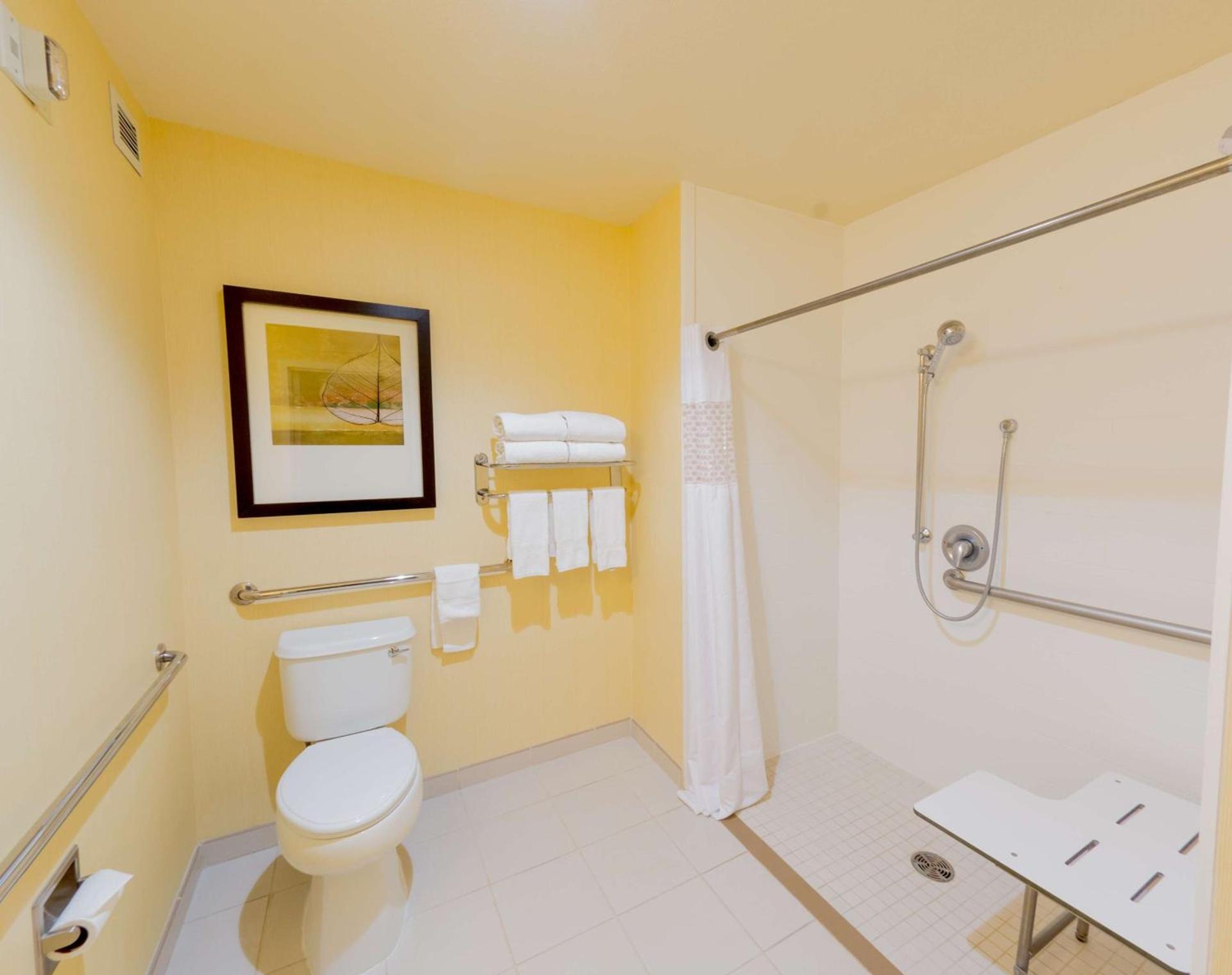 Hampton Inn & Suites Riverside/Corona East photo 22