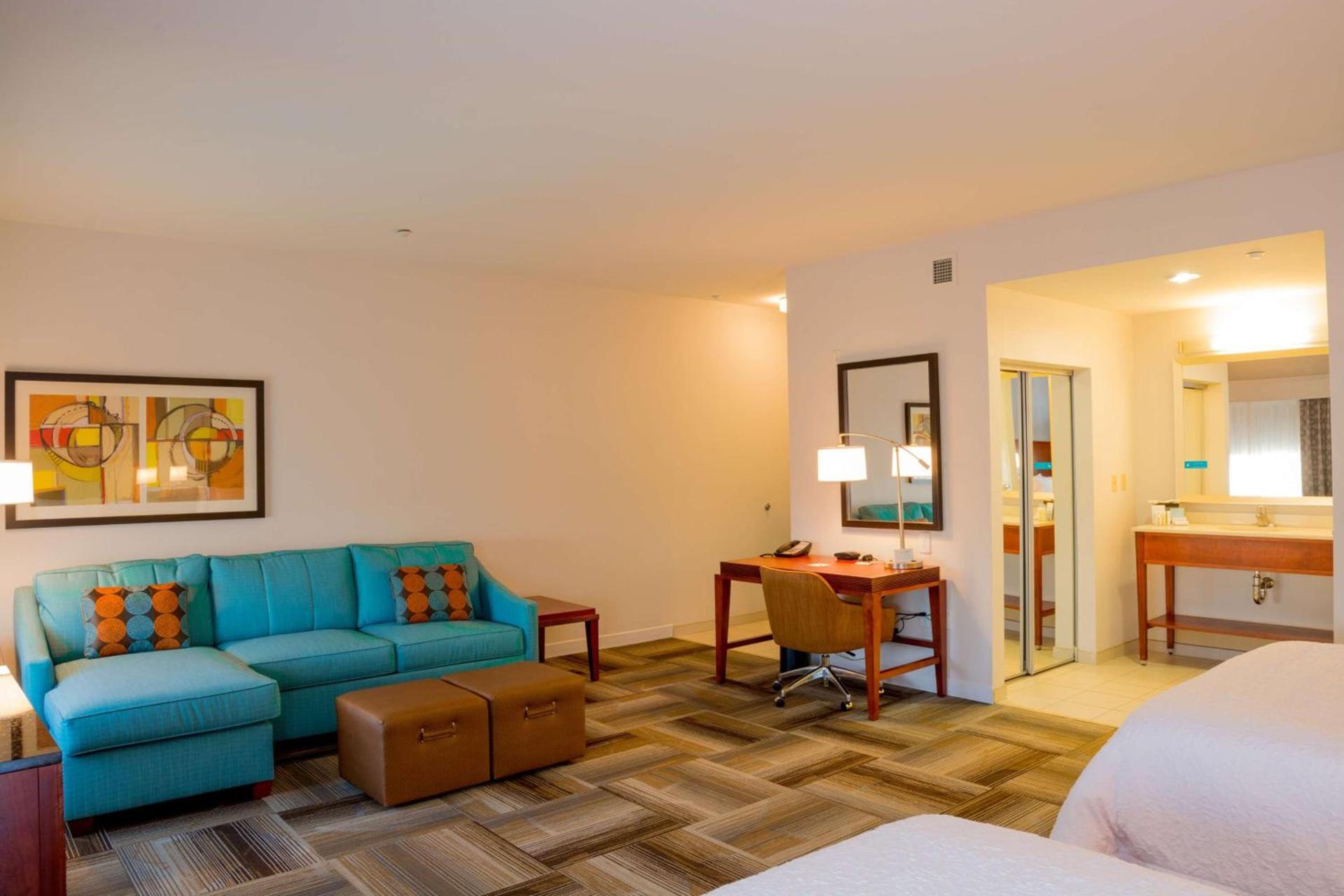 Hampton Inn & Suites Riverside/Corona East photo 21
