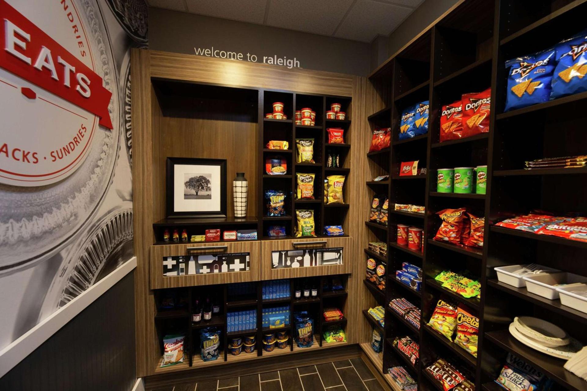 Hampton Inn & Suites Raleigh Cary Lenovo Center photo 13