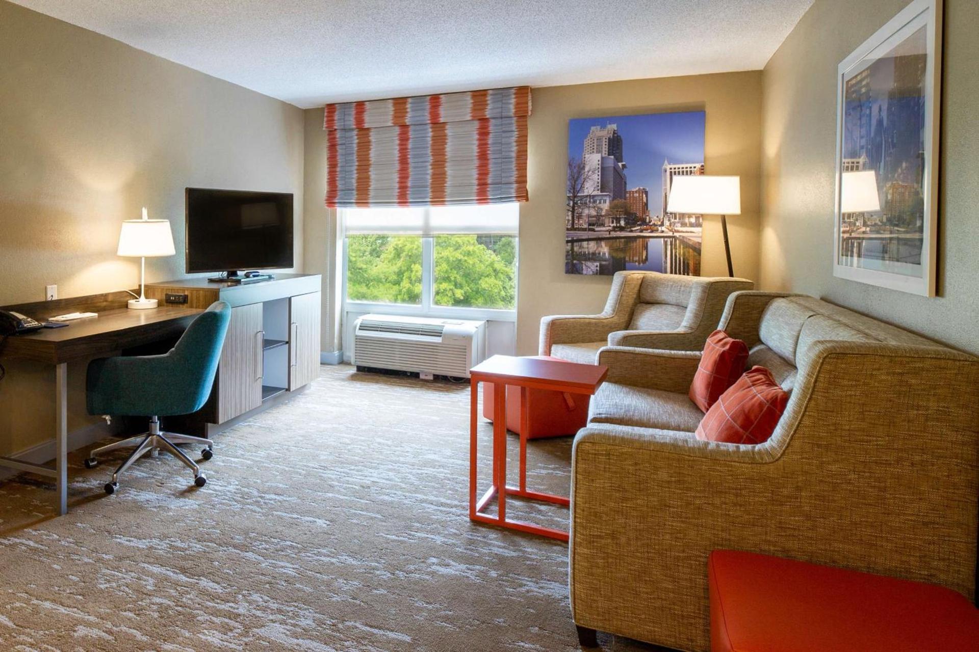 Hampton Inn & Suites Raleigh Cary Lenovo Center photo 22