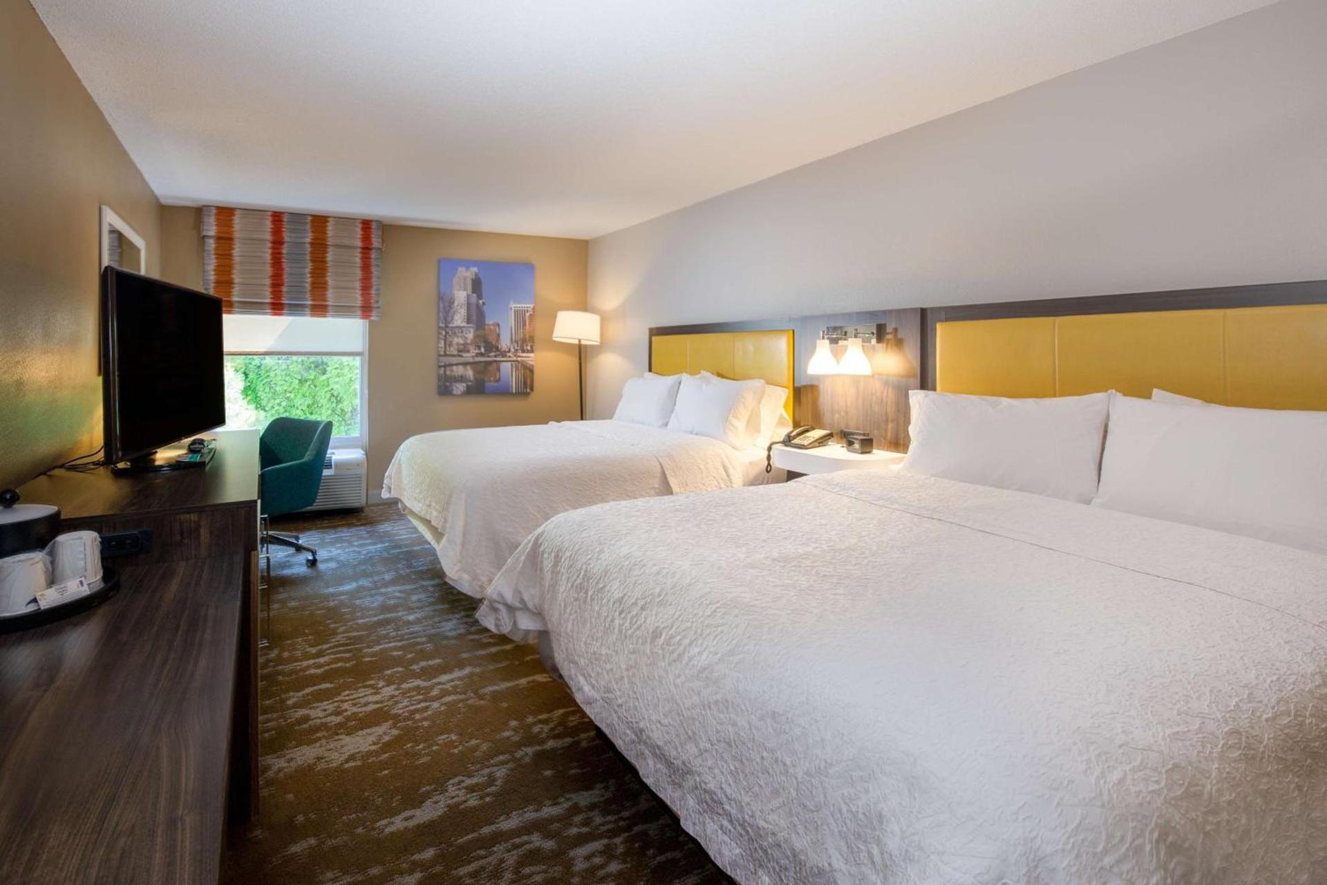 Hampton Inn & Suites Raleigh Cary Lenovo Center photo 35