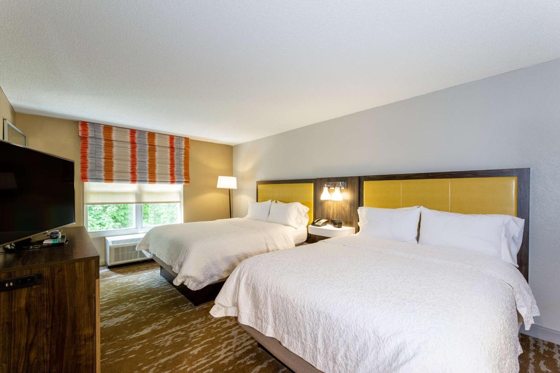 Hampton Inn & Suites Raleigh Cary Lenovo Center photo 43