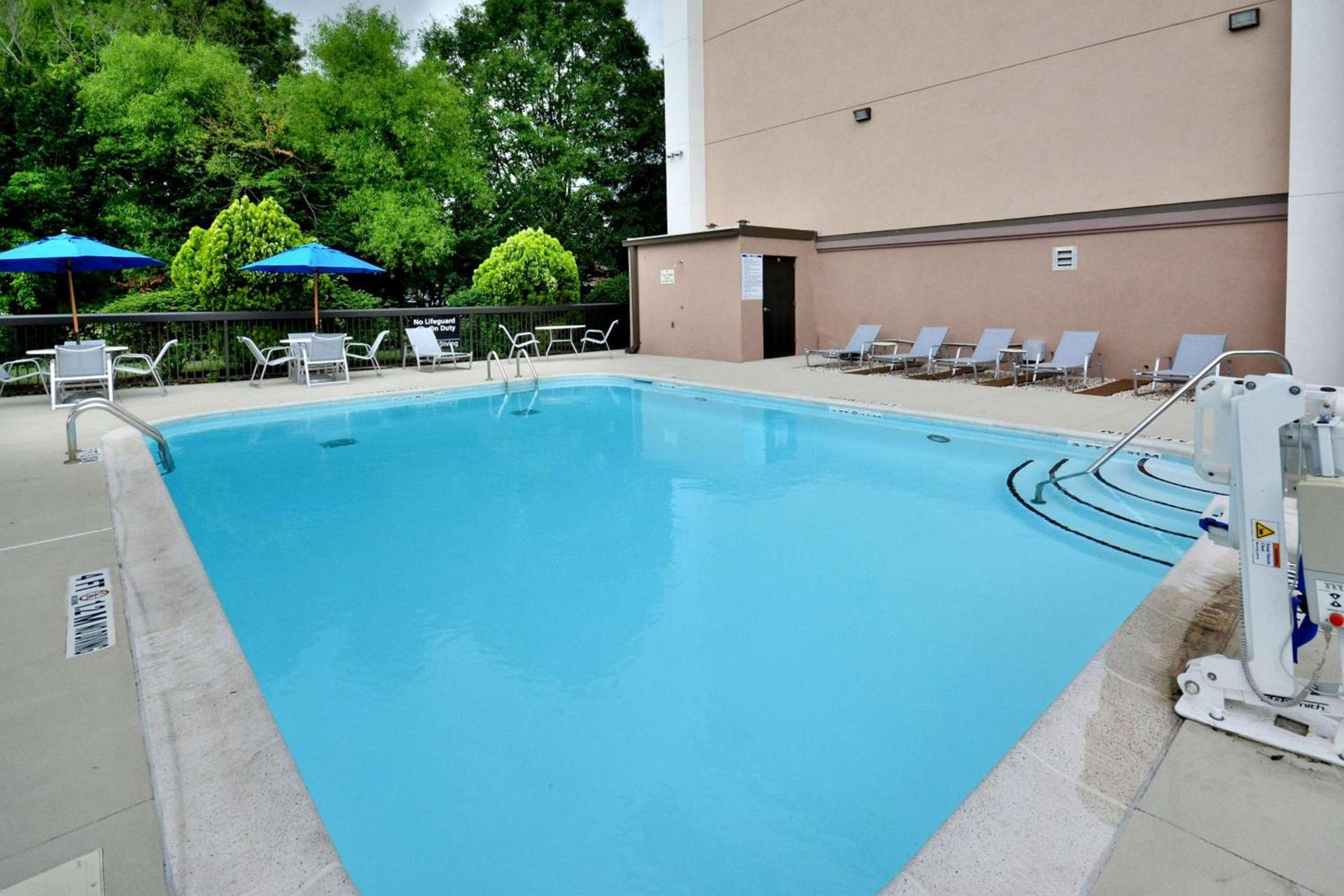 Hampton Inn Raleigh/Durham Airport photo 8