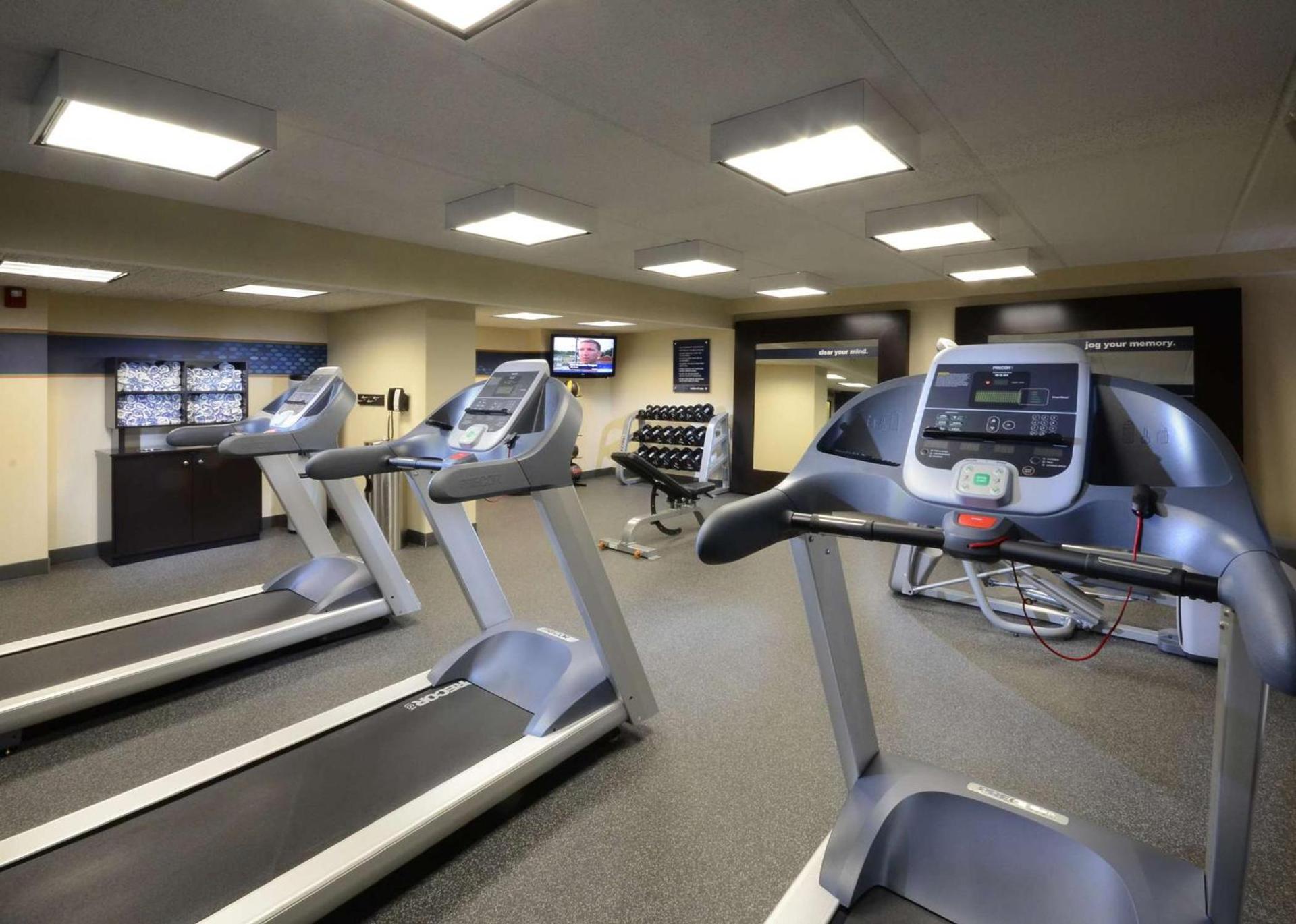 Hampton Inn Raleigh/Durham Airport photo 19