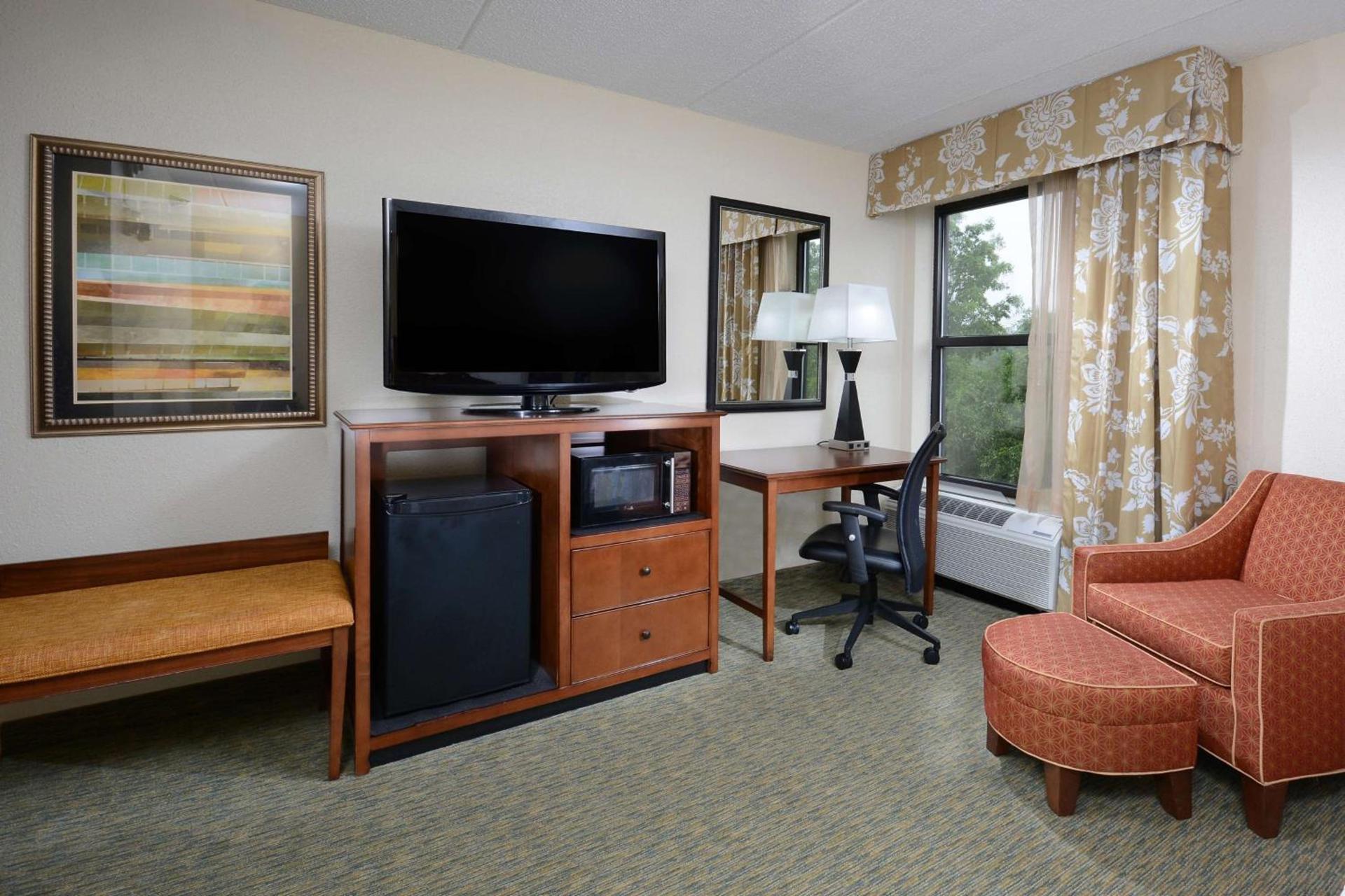 Hampton Inn Raleigh/Durham Airport photo 32
