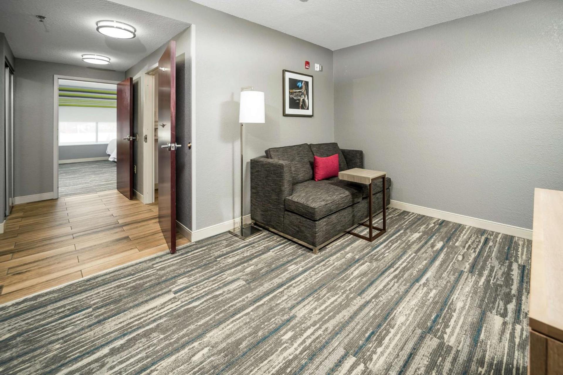 Hampton Inn Wilson Downtown photo 26
