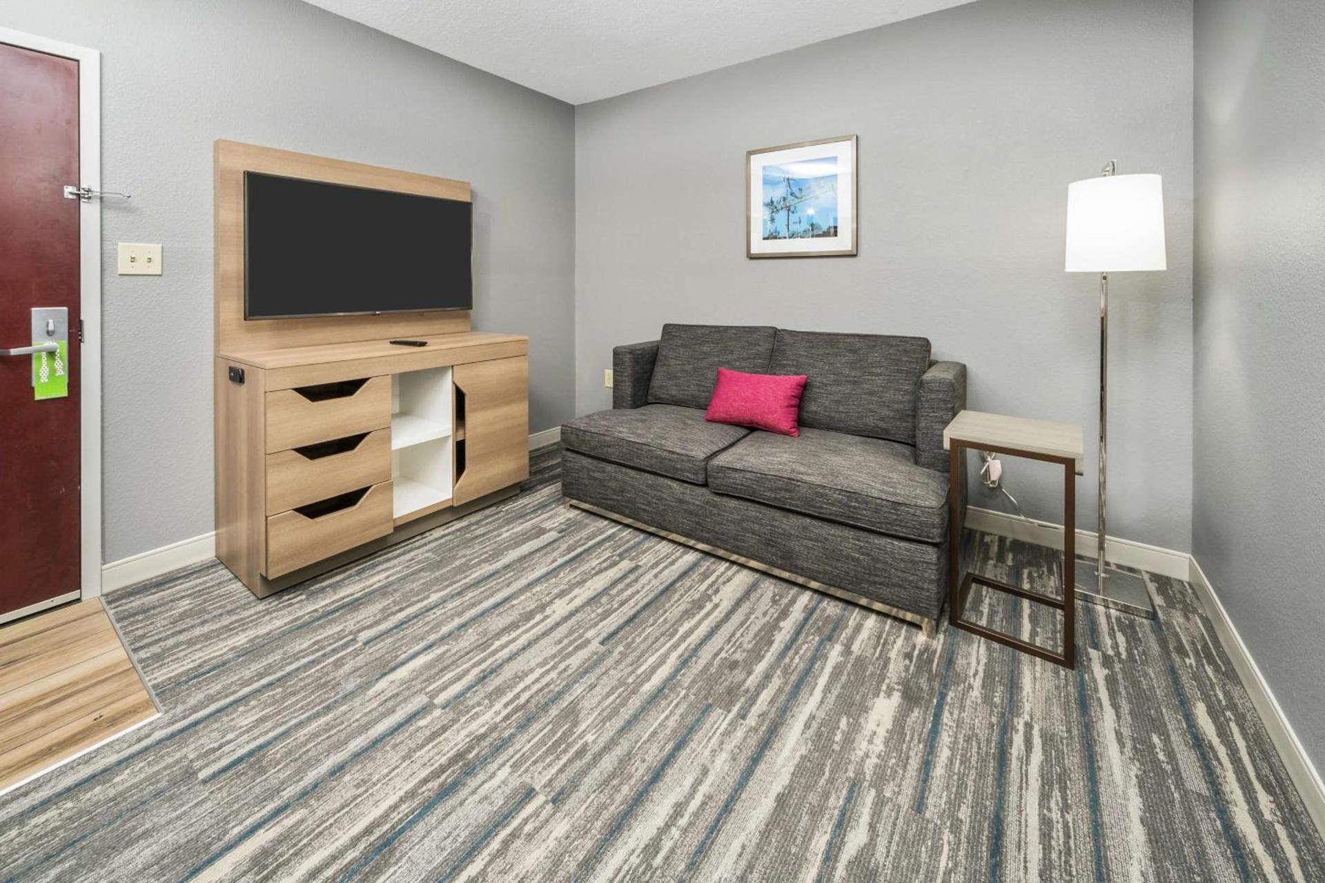 Hampton Inn Wilson Downtown photo 32