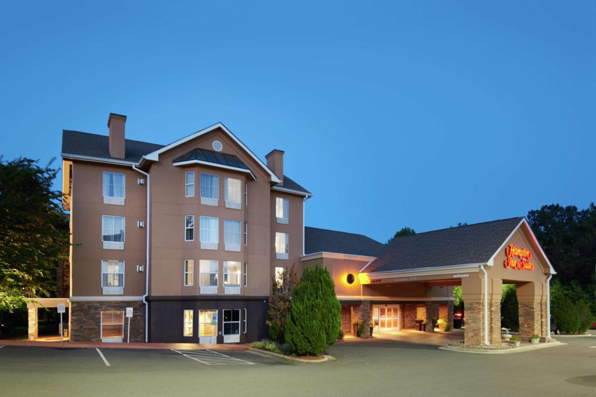 Hampton Inn & Suites Chapel Hill/Durham photo 3