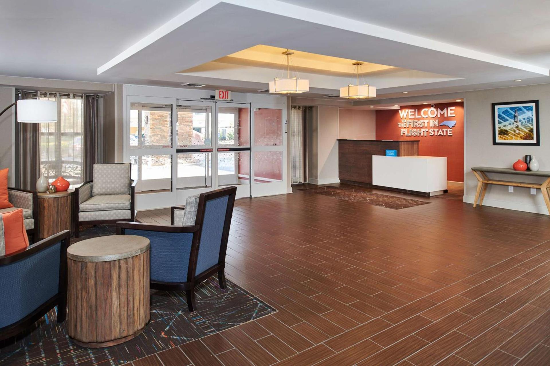 Hampton Inn & Suites Chapel Hill/Durham photo 6