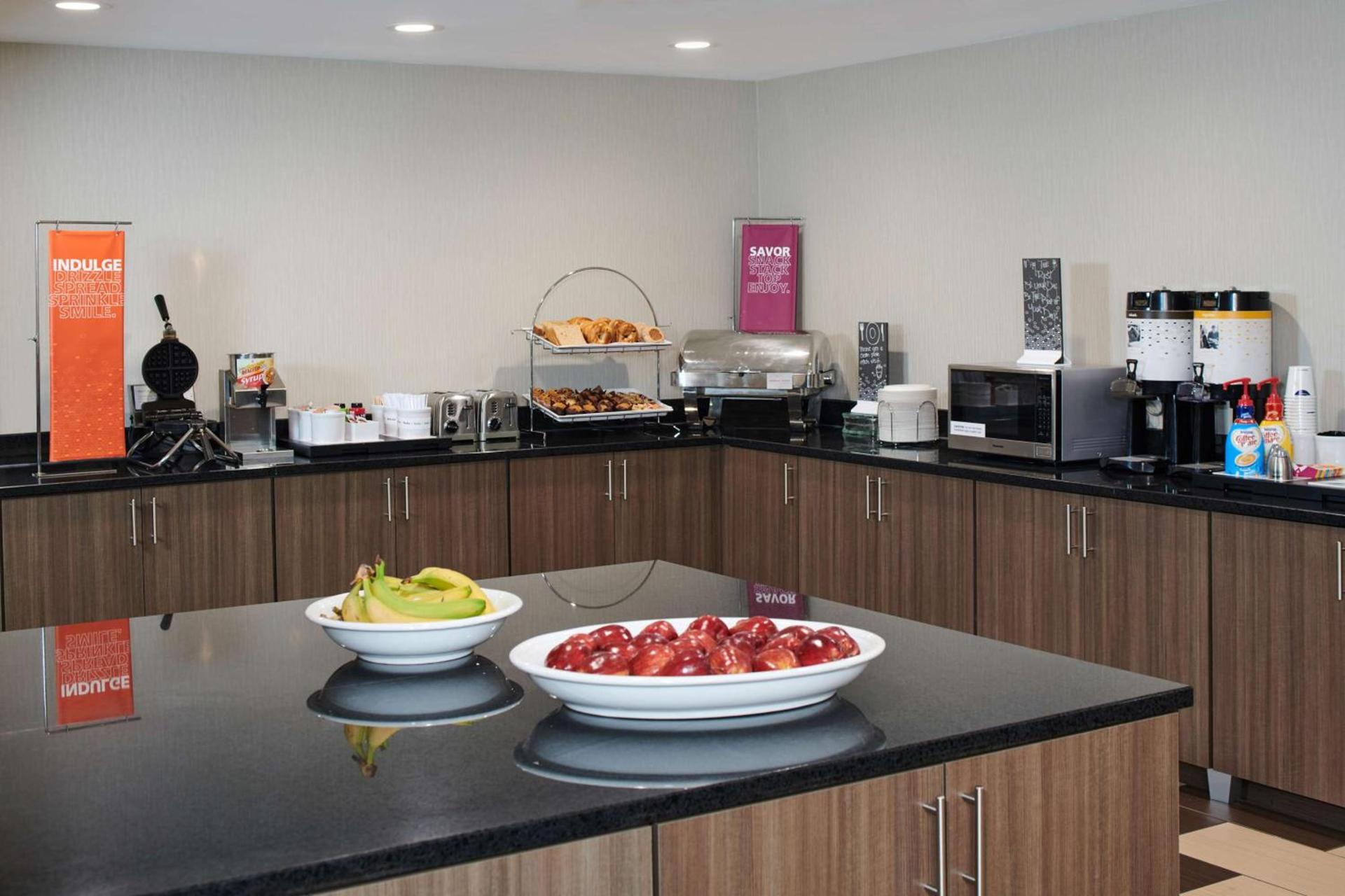 Hampton Inn & Suites Chapel Hill/Durham photo 12
