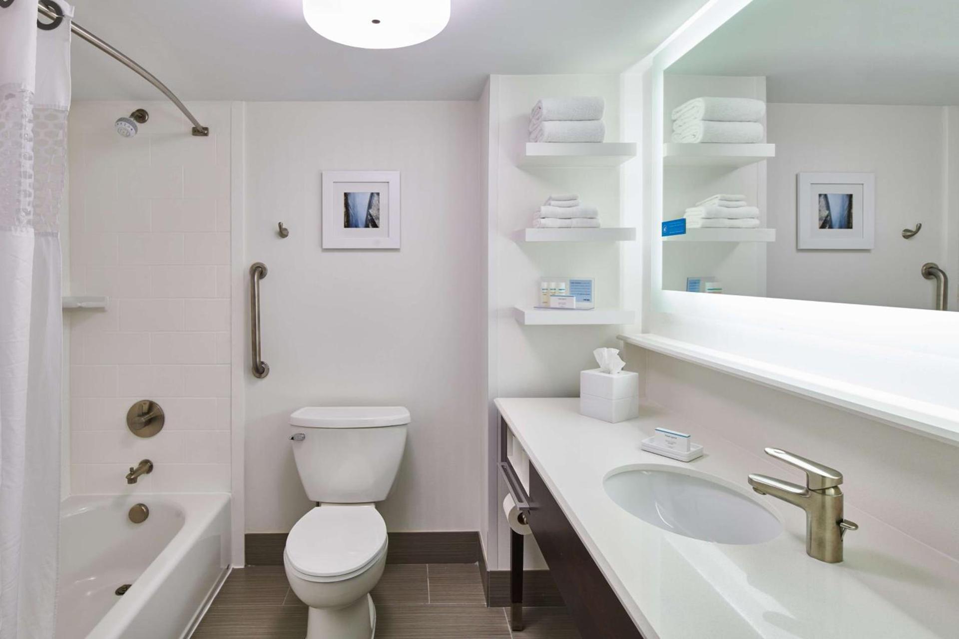 Hampton Inn & Suites Chapel Hill/Durham photo 19