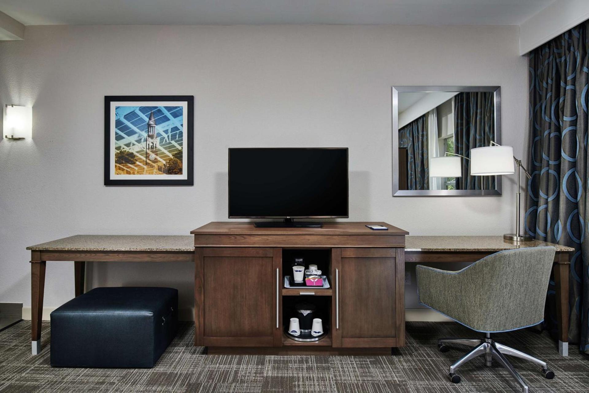 Hampton Inn & Suites Chapel Hill/Durham photo 22