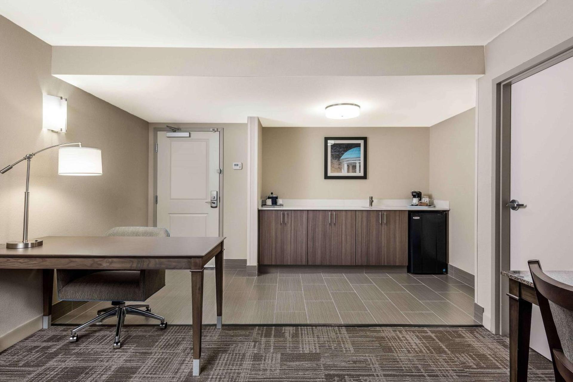 Hampton Inn & Suites Chapel Hill/Durham photo 23