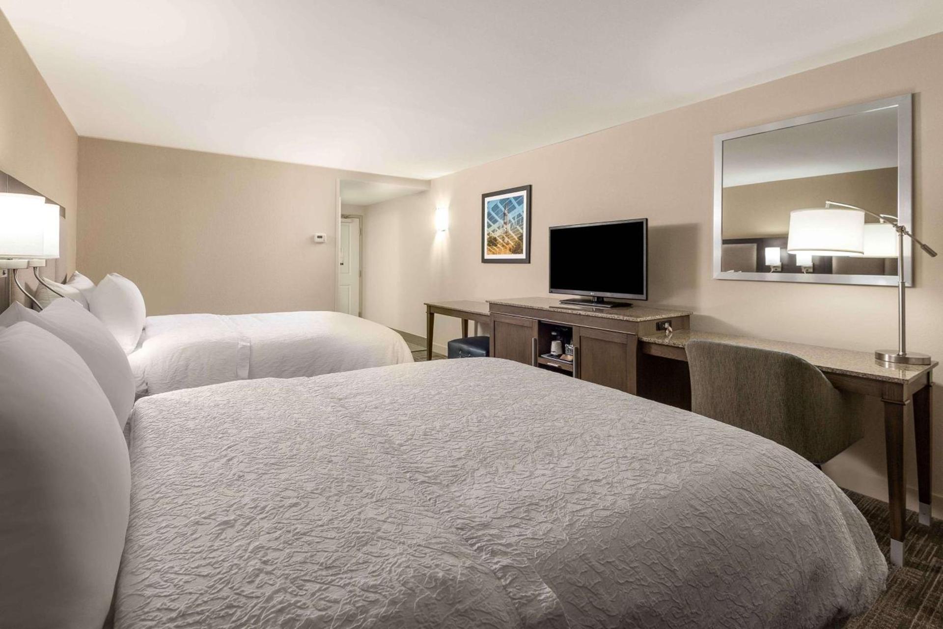 Hampton Inn & Suites Chapel Hill/Durham photo 26