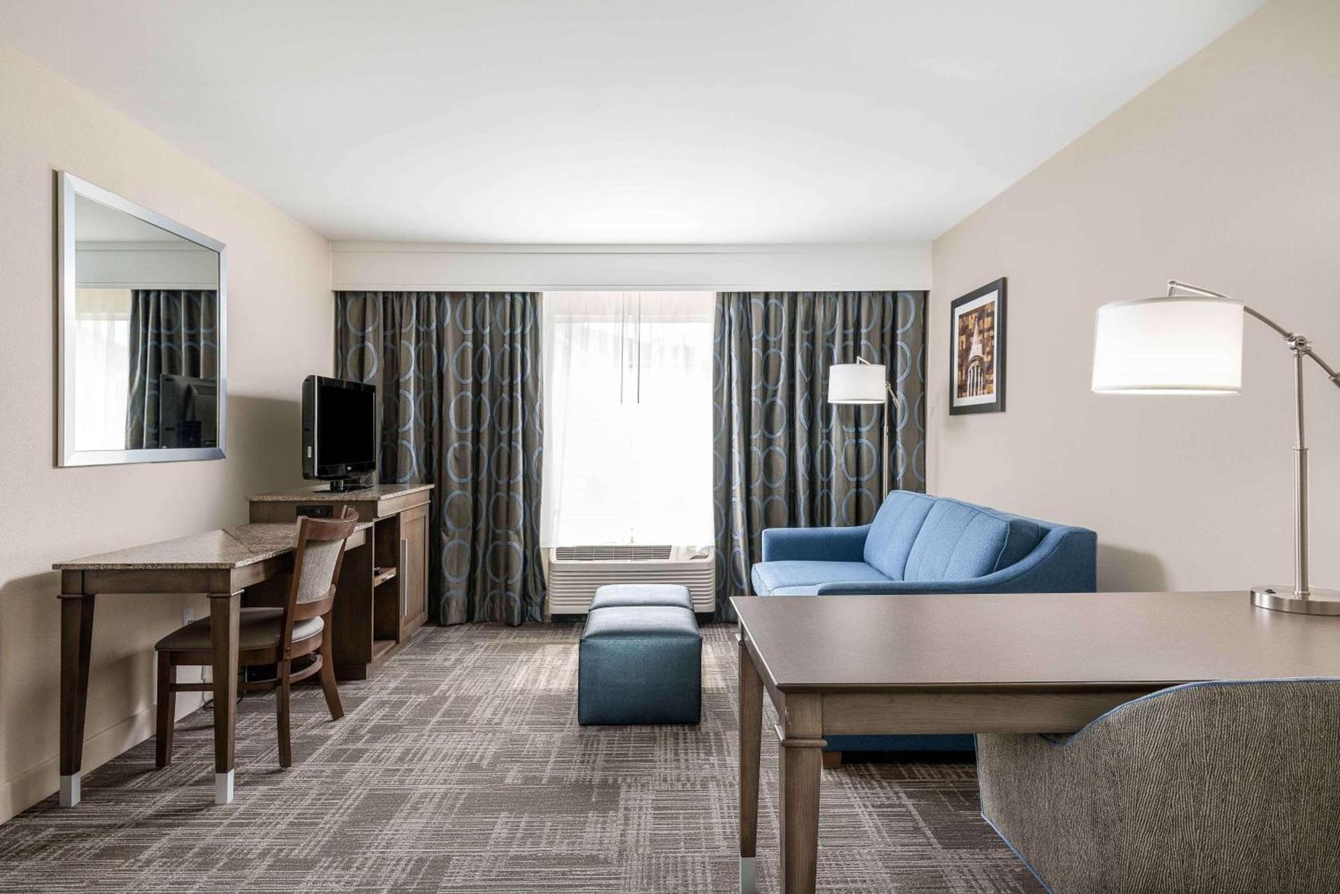 Hampton Inn & Suites Chapel Hill/Durham photo 35