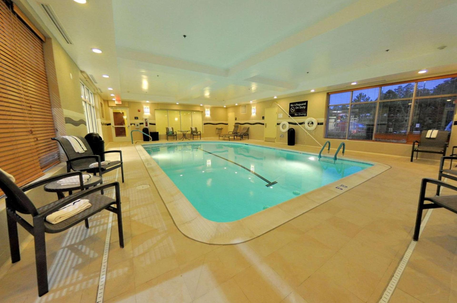 Hampton Inn Richmond - Airport photo 7