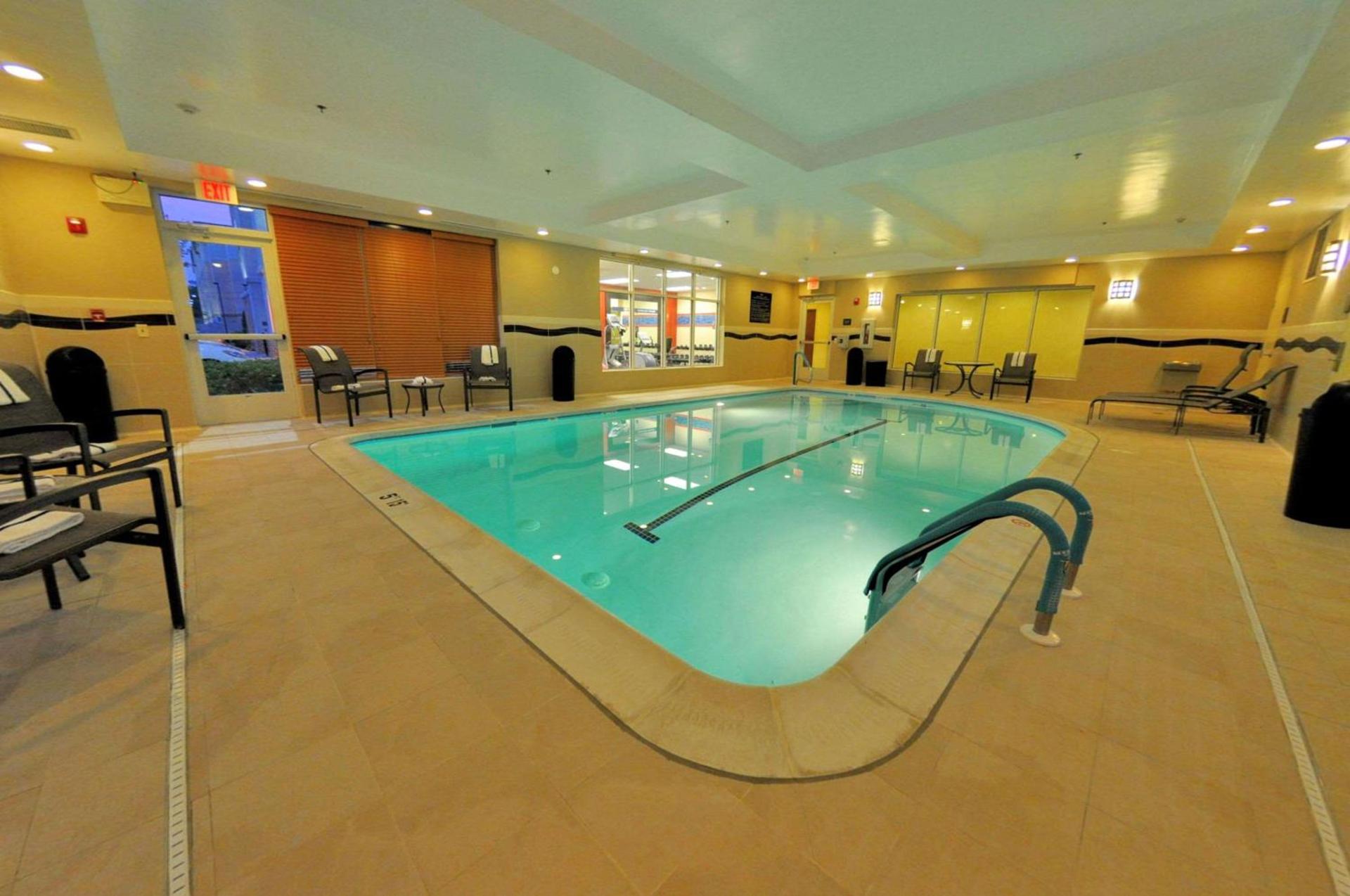 Hampton Inn Richmond - Airport photo 6