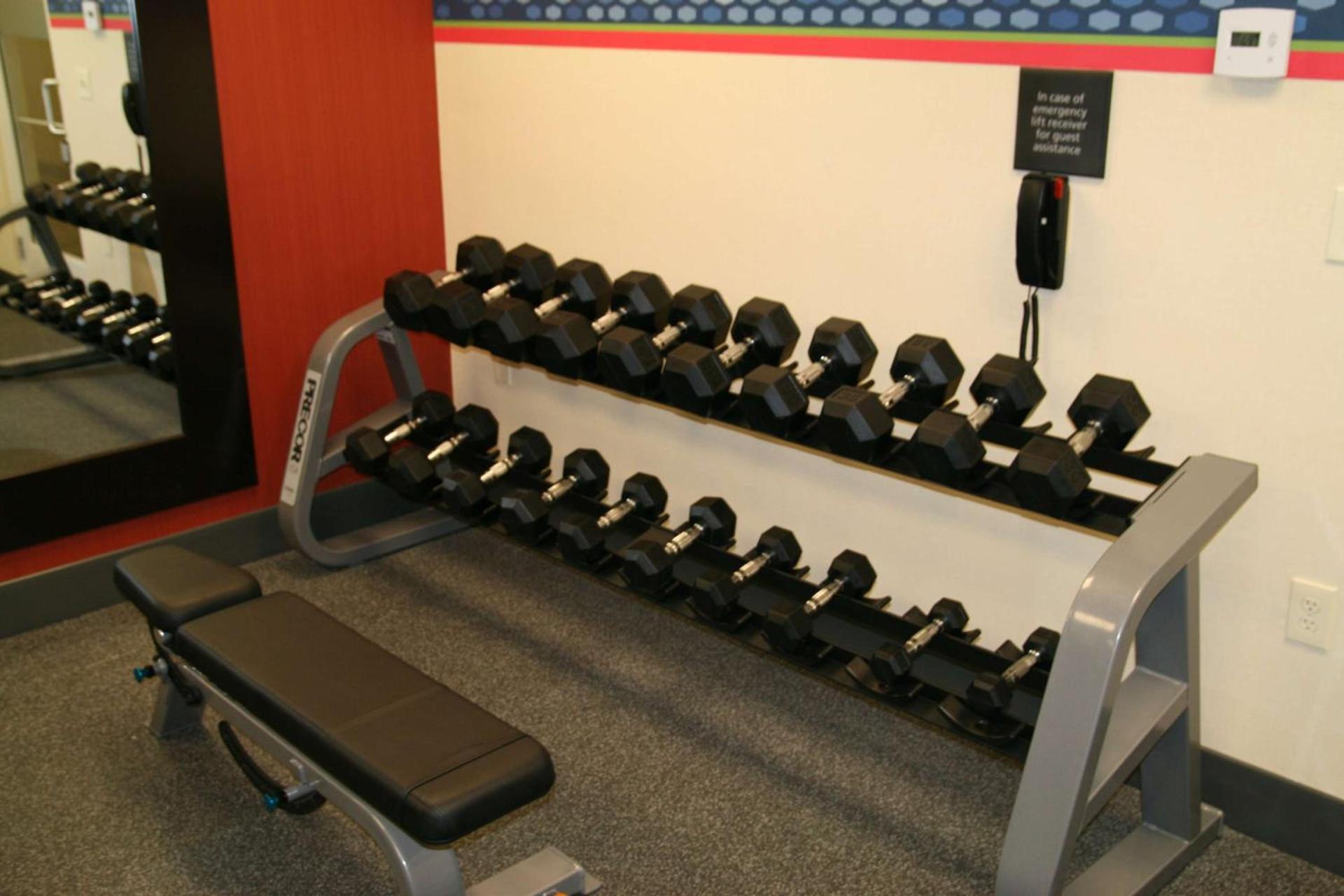 Hampton Inn Richmond - Airport photo 16