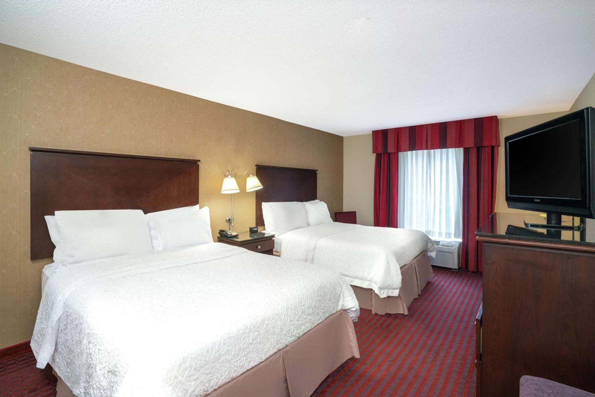 Hampton Inn Richmond - Airport photo 26