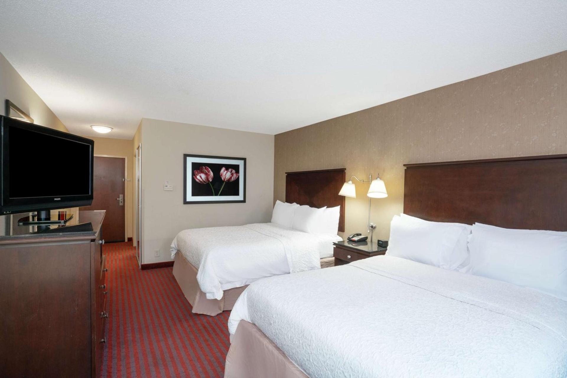 Hampton Inn Richmond - Airport photo 24