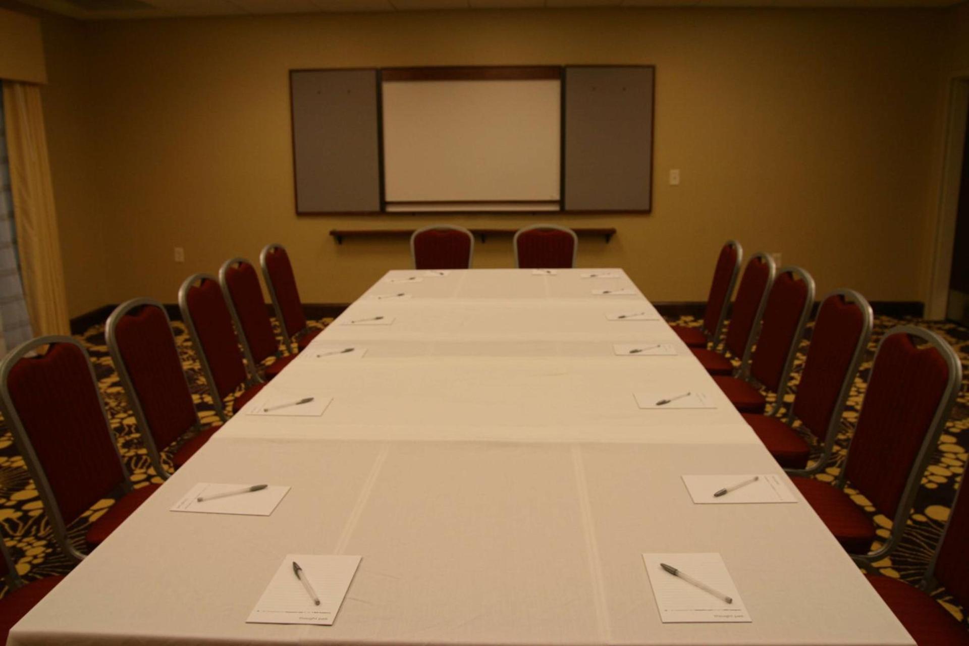 Hampton Inn Richmond - Airport photo 34