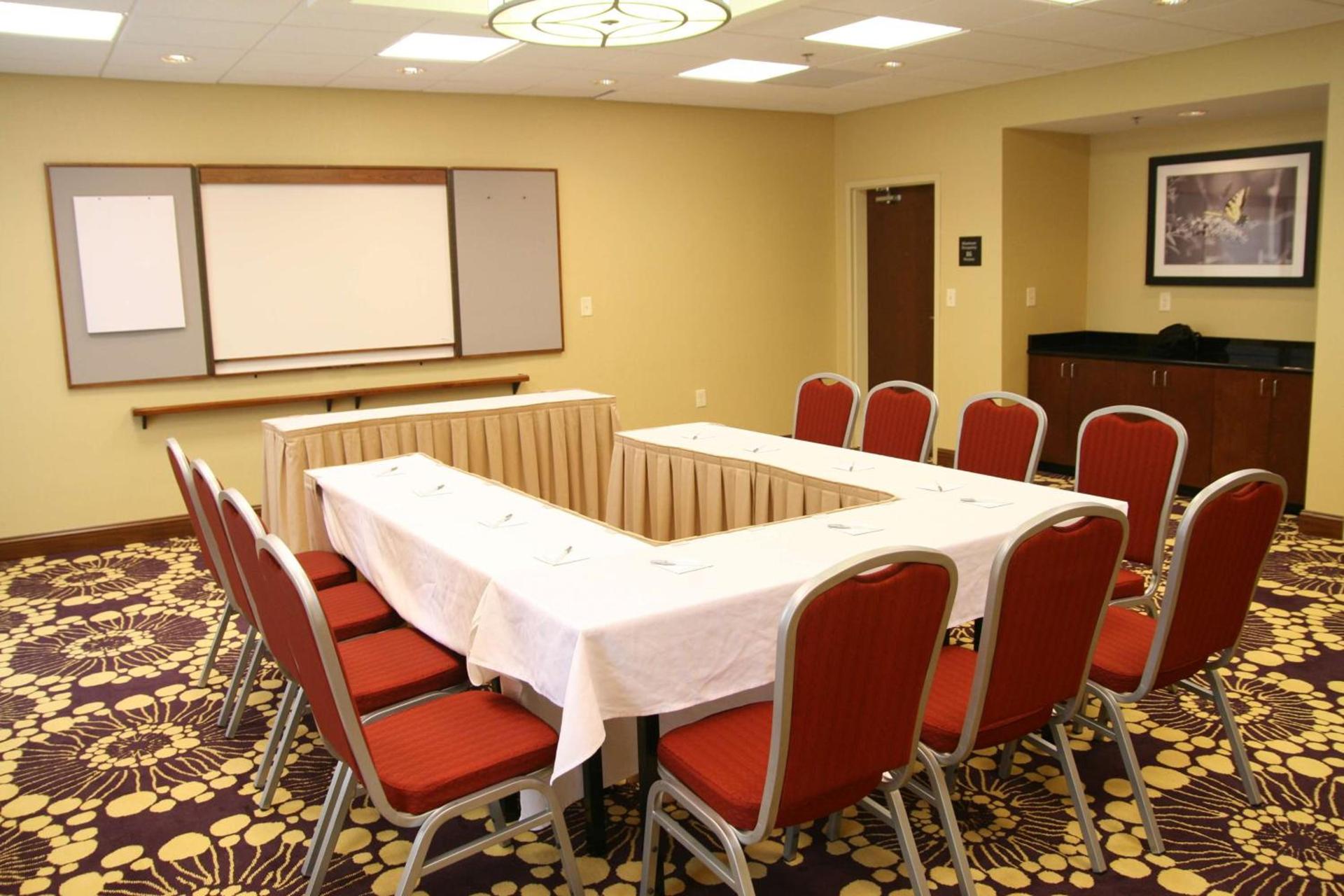 Hampton Inn Richmond - Airport photo 42