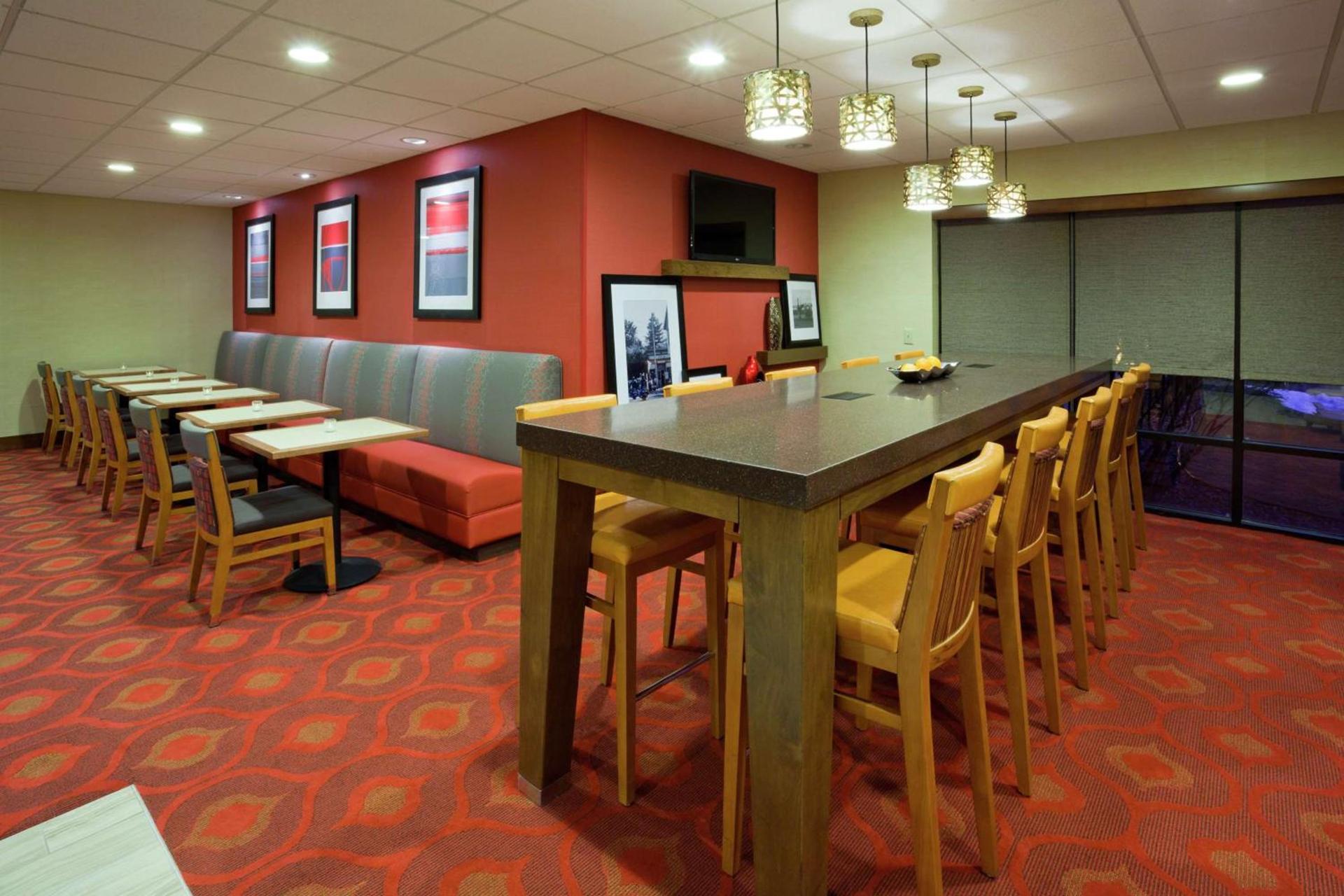 Hampton Inn Rockford photo 7