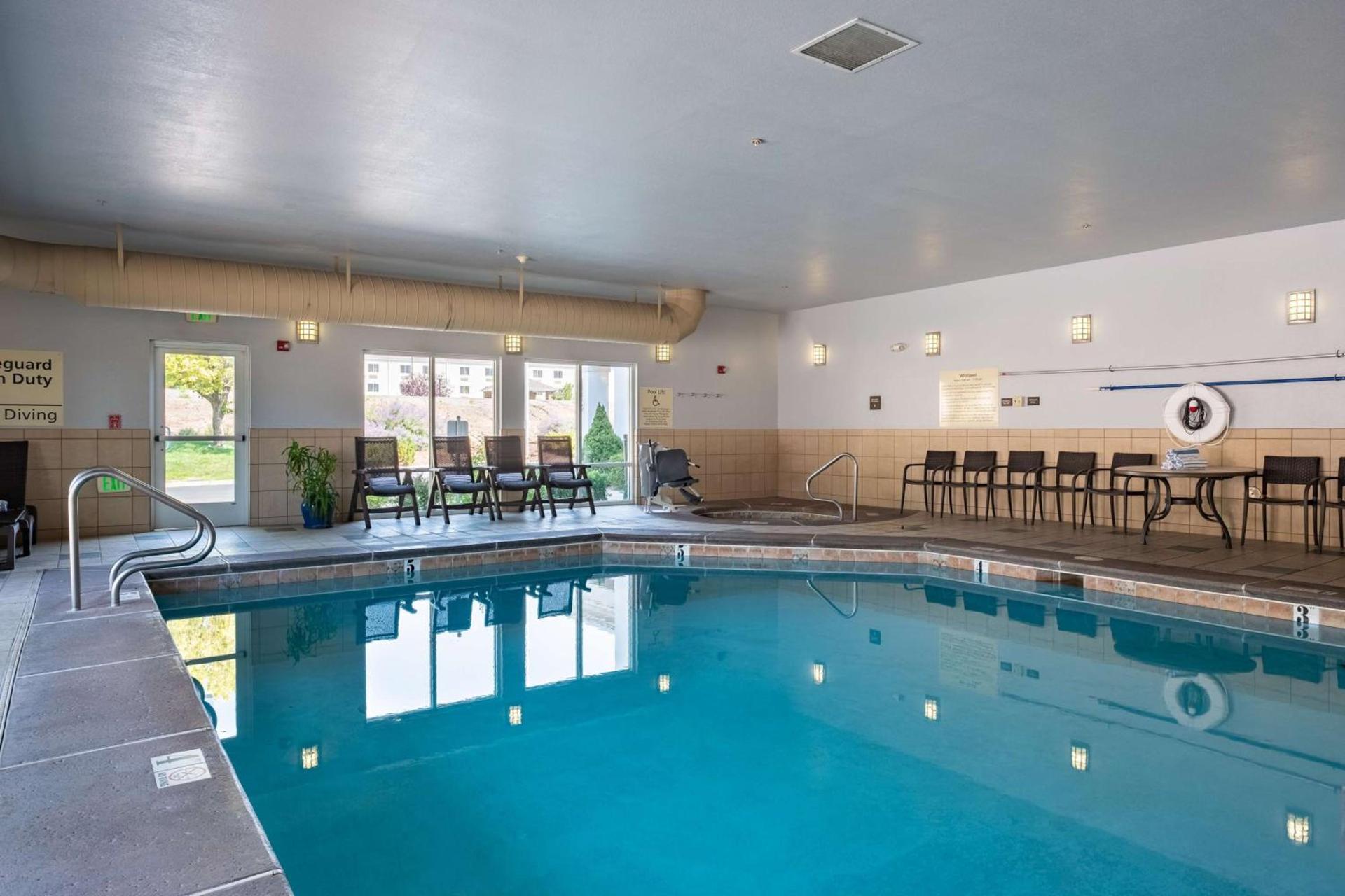 Hampton Inn Richfield photo 7