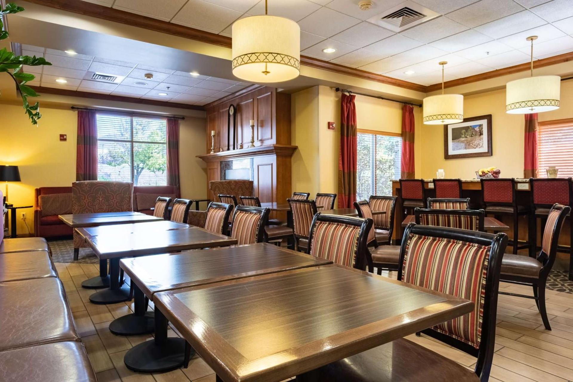 Hampton Inn Richfield photo 10