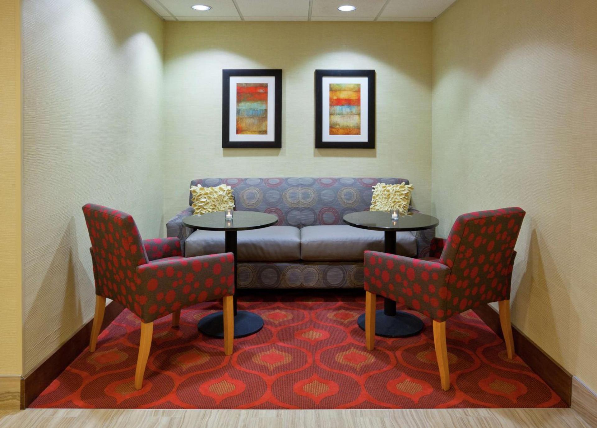 Hampton Inn Rockford photo 9