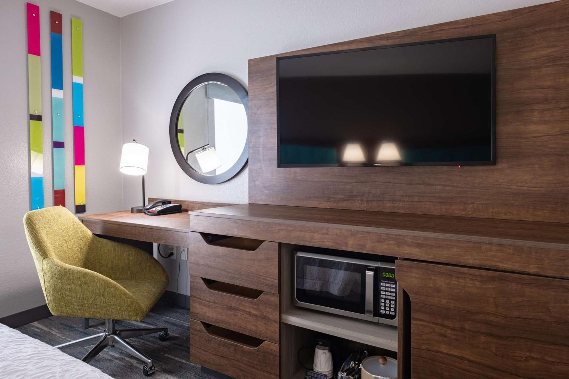 Hampton Inn Richfield photo 15