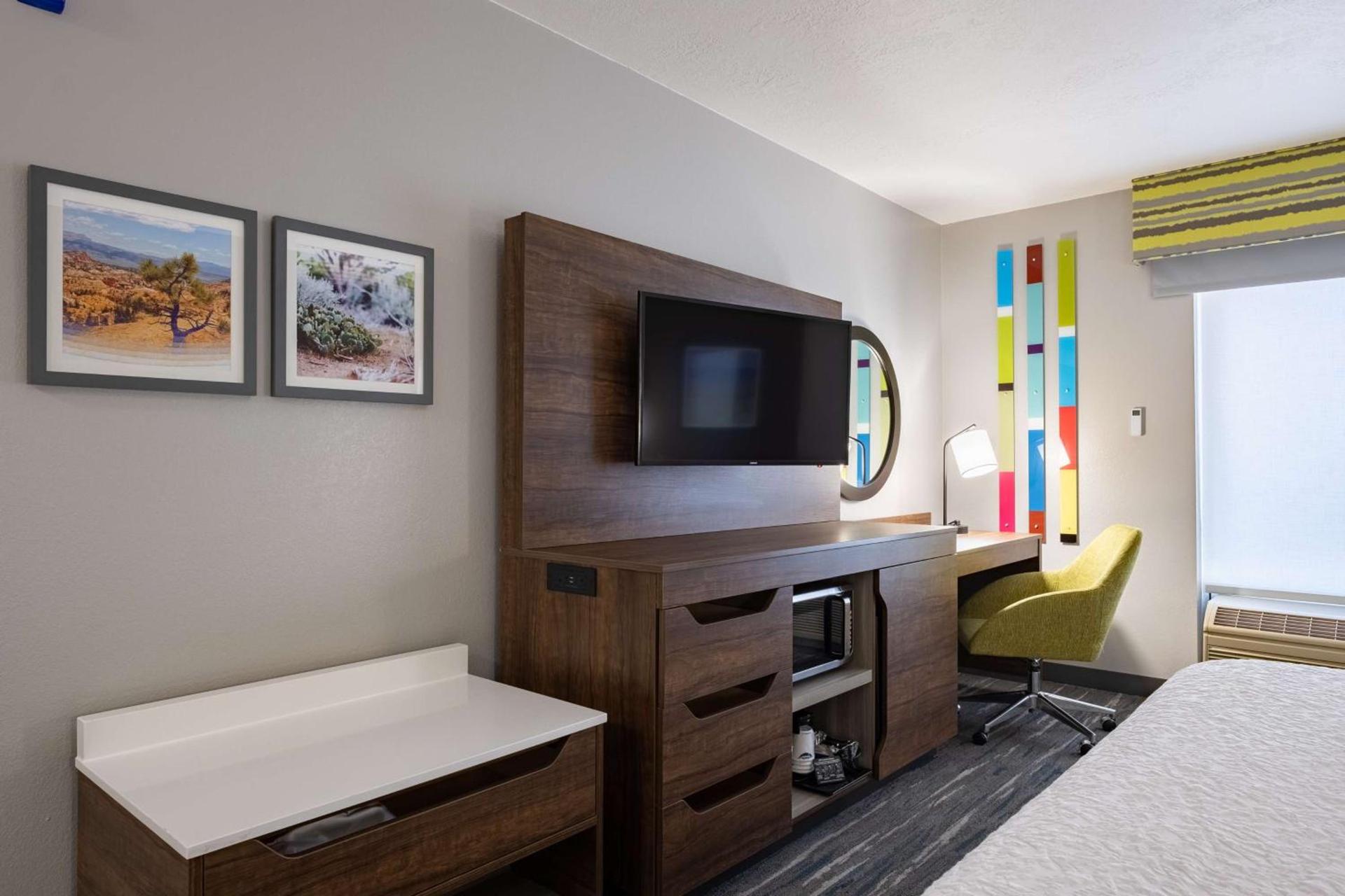 Hampton Inn Richfield photo 27