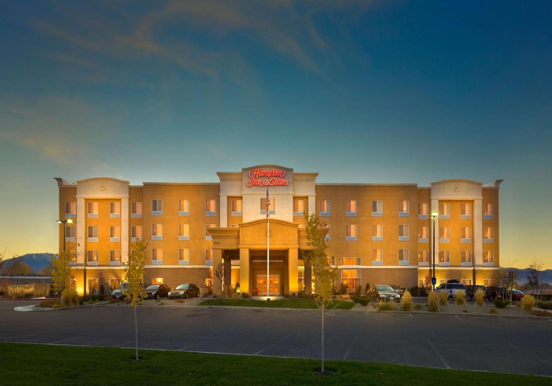 Hampton Inn & Suites Reno photo 1