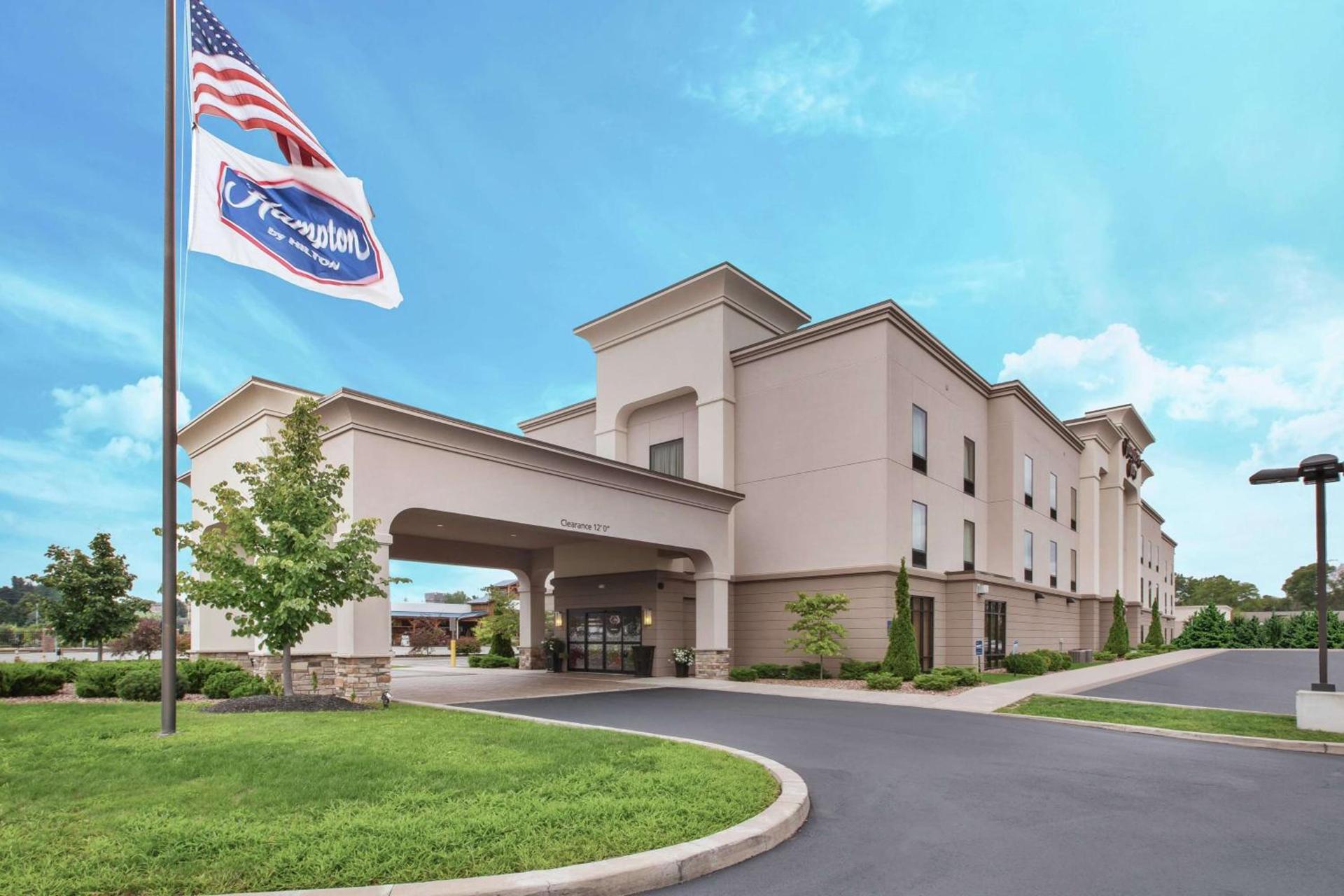 Hampton Inn Brockport photo 1