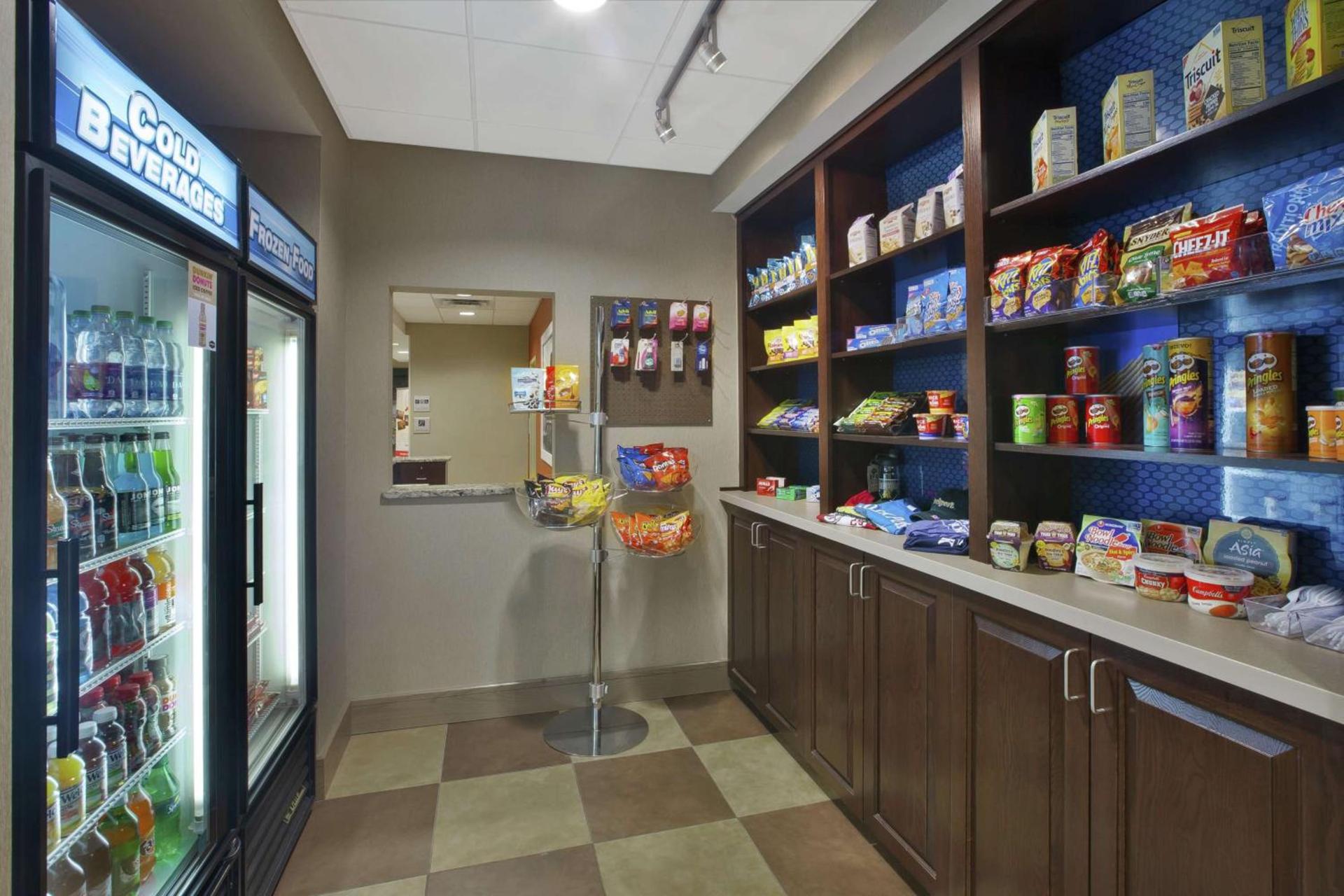 Hampton Inn Brockport photo 11
