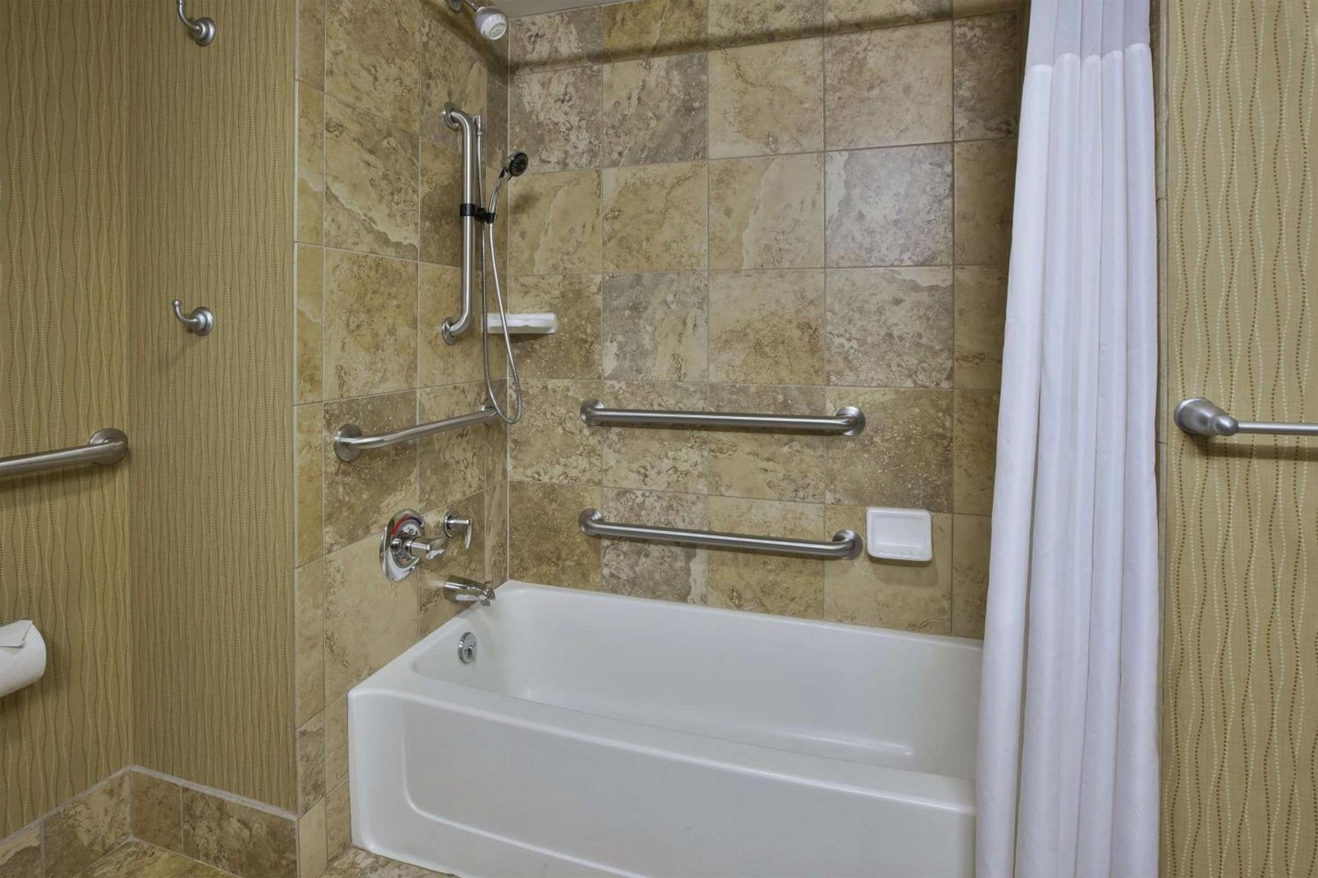 Hampton Inn Brockport photo 20