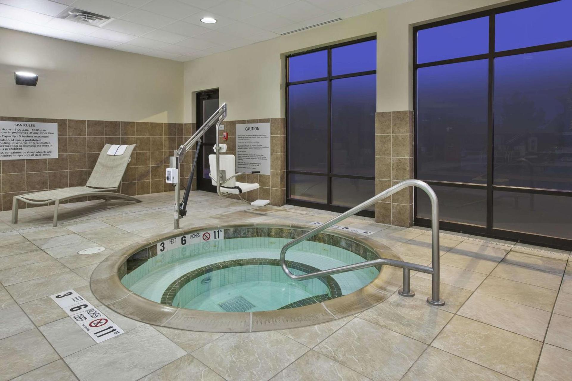 Hampton Inn Brockport photo 40