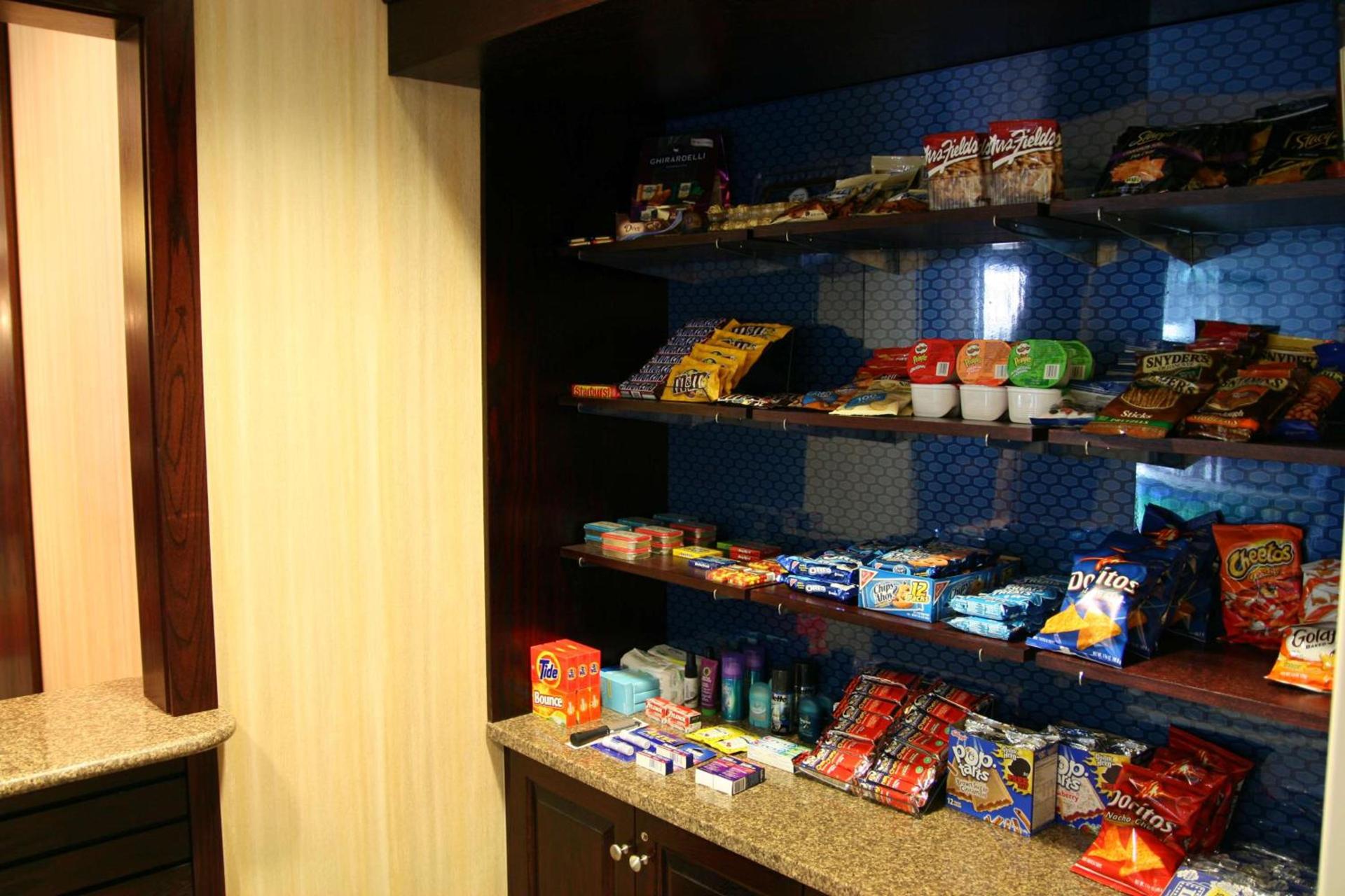 Hampton Inn Rochester-Webster photo 8