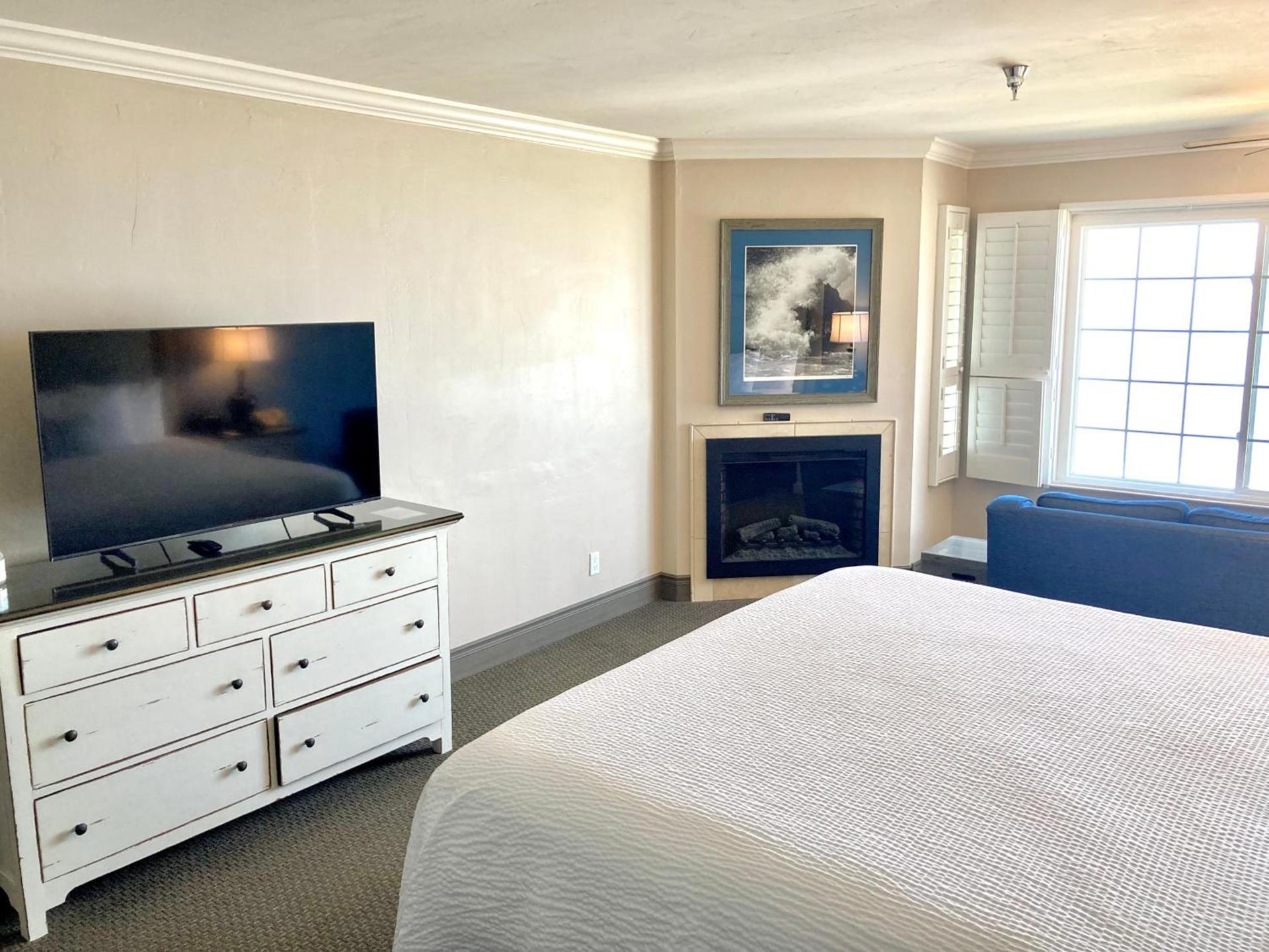 Sand Pebbles Inn photo 80