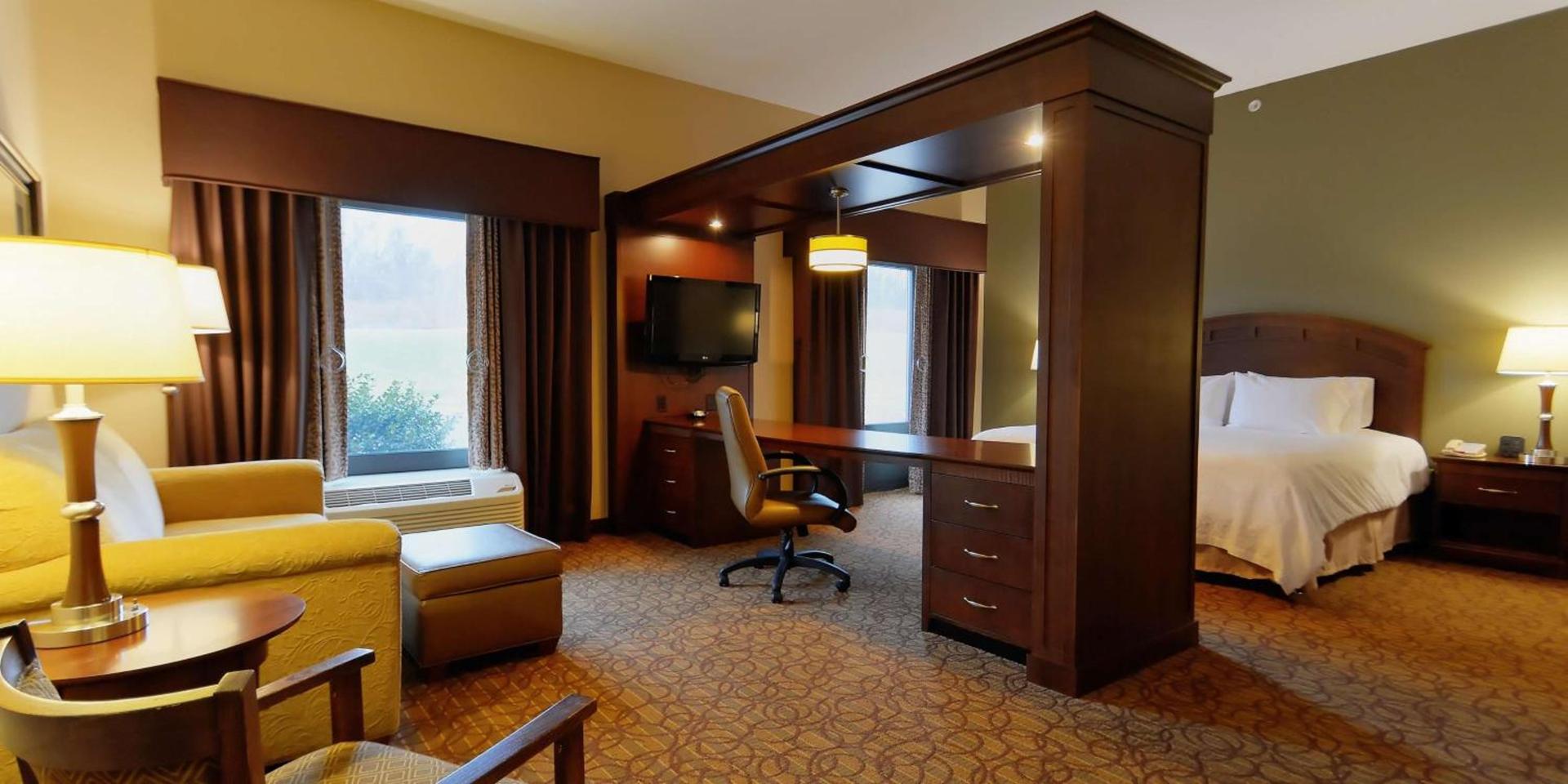 Hampton Inn Geneseo photo 24