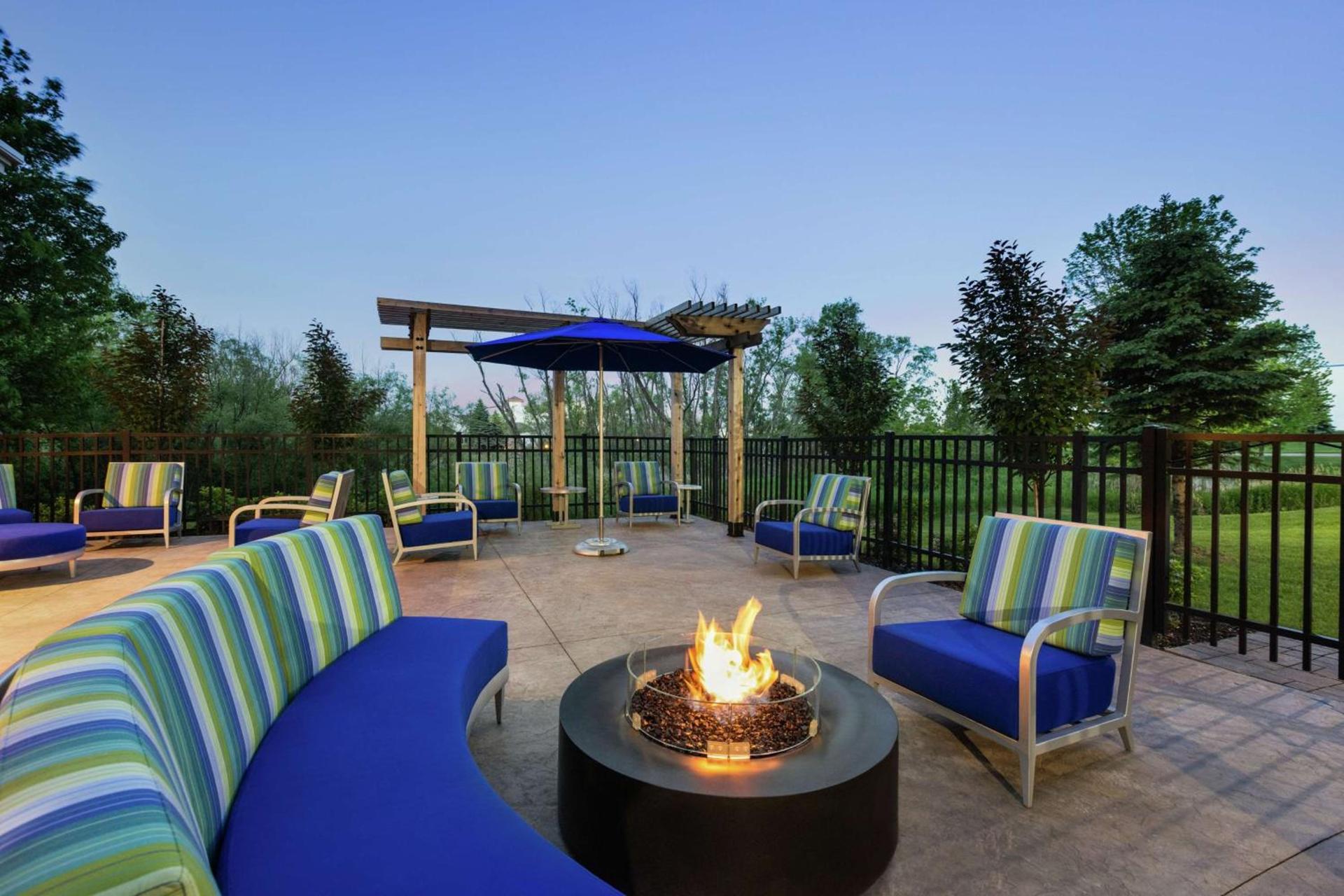 Hampton Inn & Suites Rogers photo 2