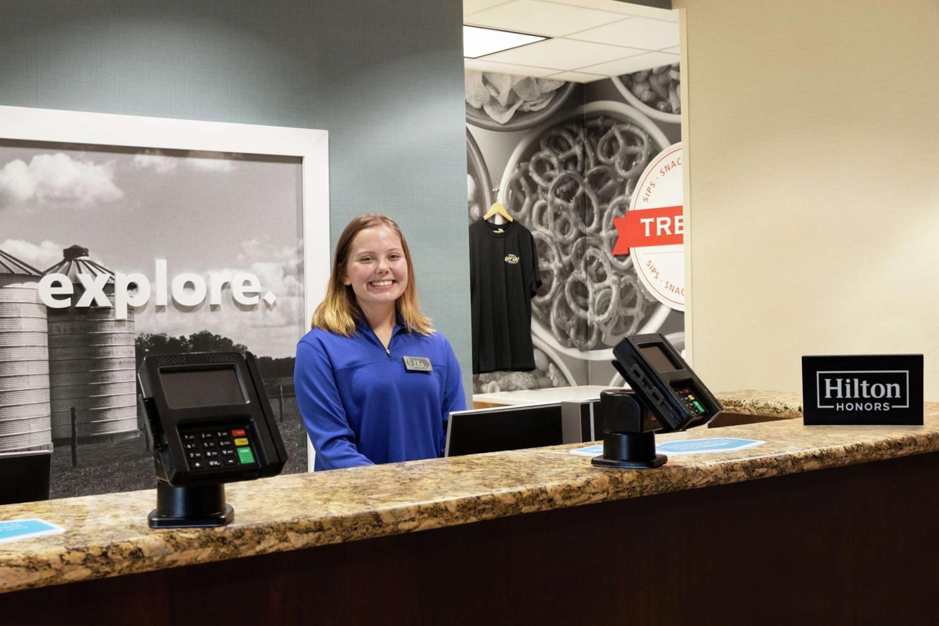 Hampton Inn & Suites Rogers photo 5