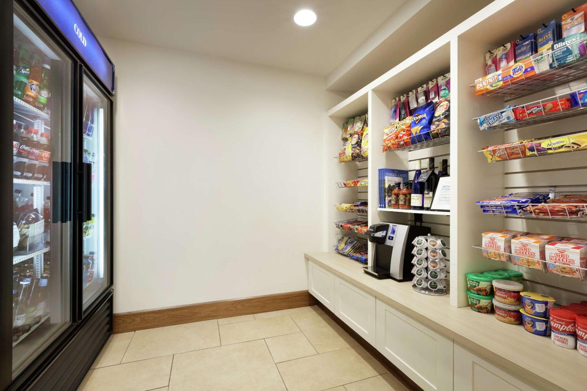 Hilton Garden Inn Rochester/Pittsford photo 13