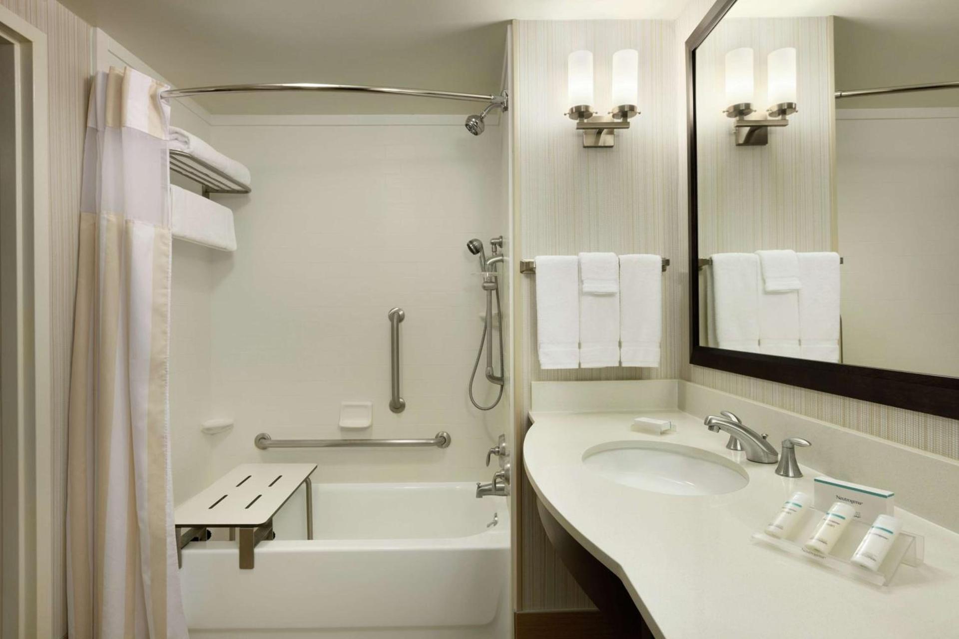 Hilton Garden Inn Rochester/Pittsford photo 23