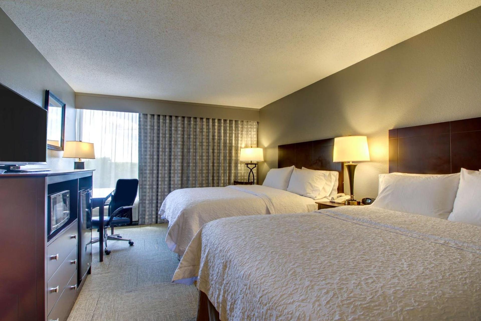 Hampton Inn Rolla photo 32