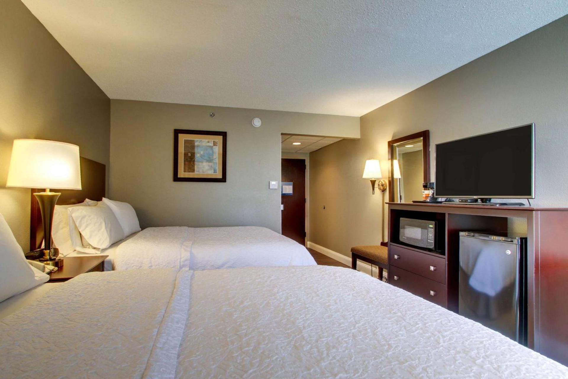 Hampton Inn Rolla photo 40