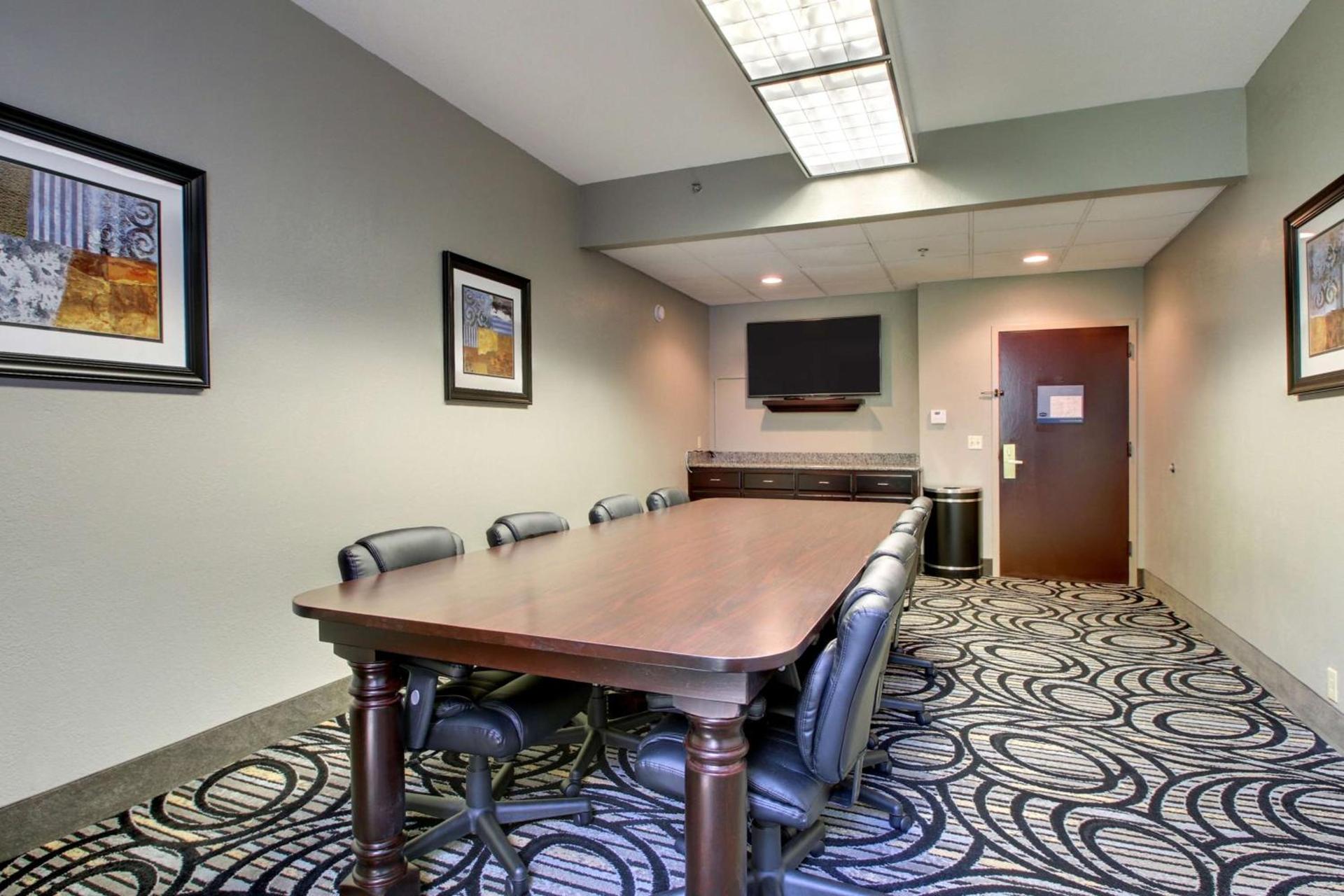 Hampton Inn Rolla photo 49